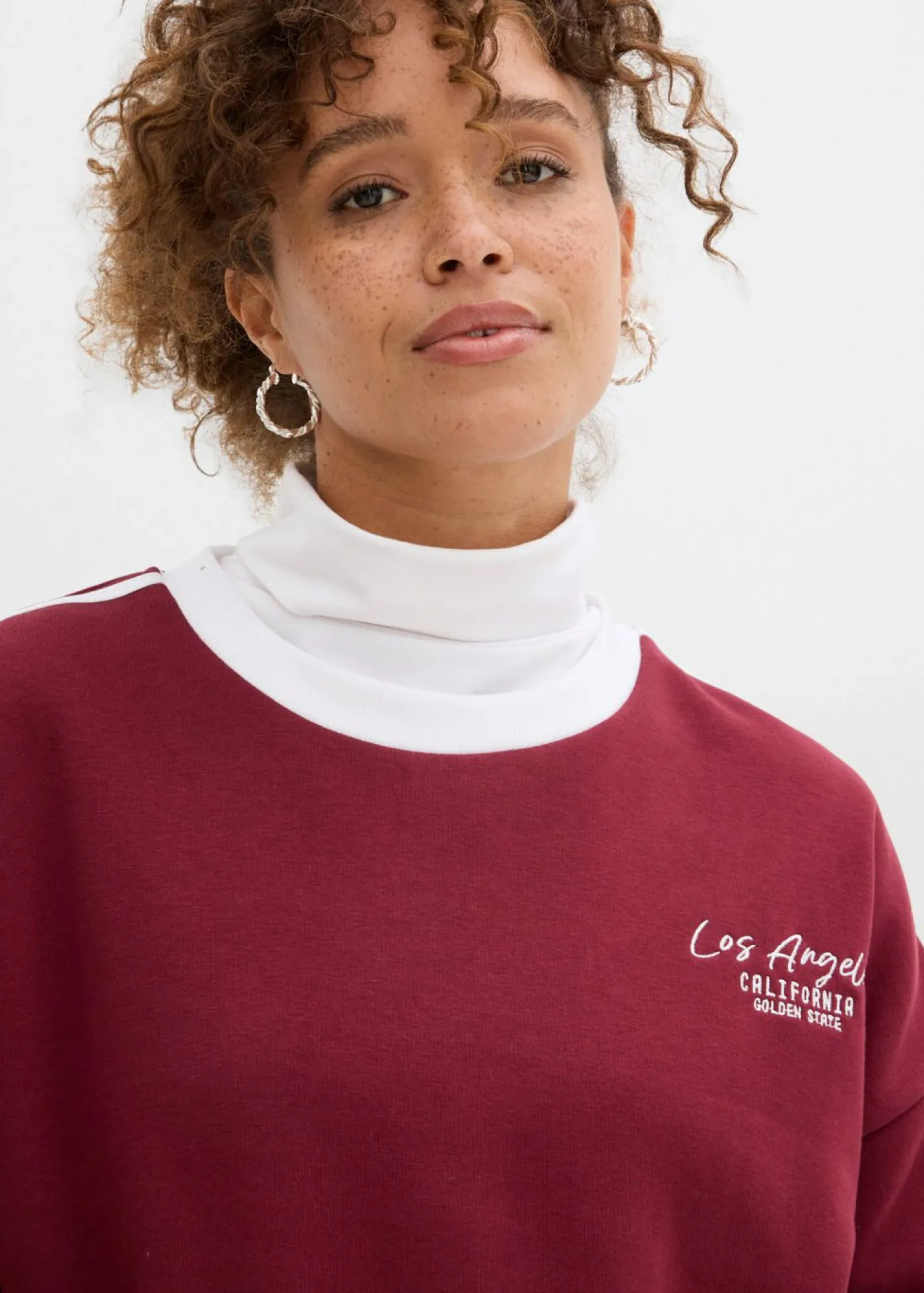 bonprix bonprix Sudadera oversize en suave mezcla de algodón Rojo avellana/blanco estampado Outlet