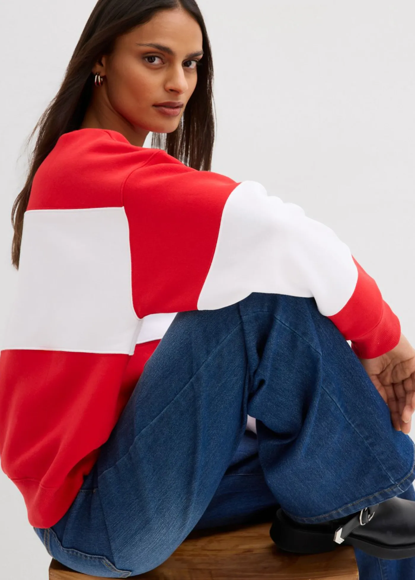 bonprix bonprix Sudadera oversize en suave mezcla de algodón fresa/blanco Hot