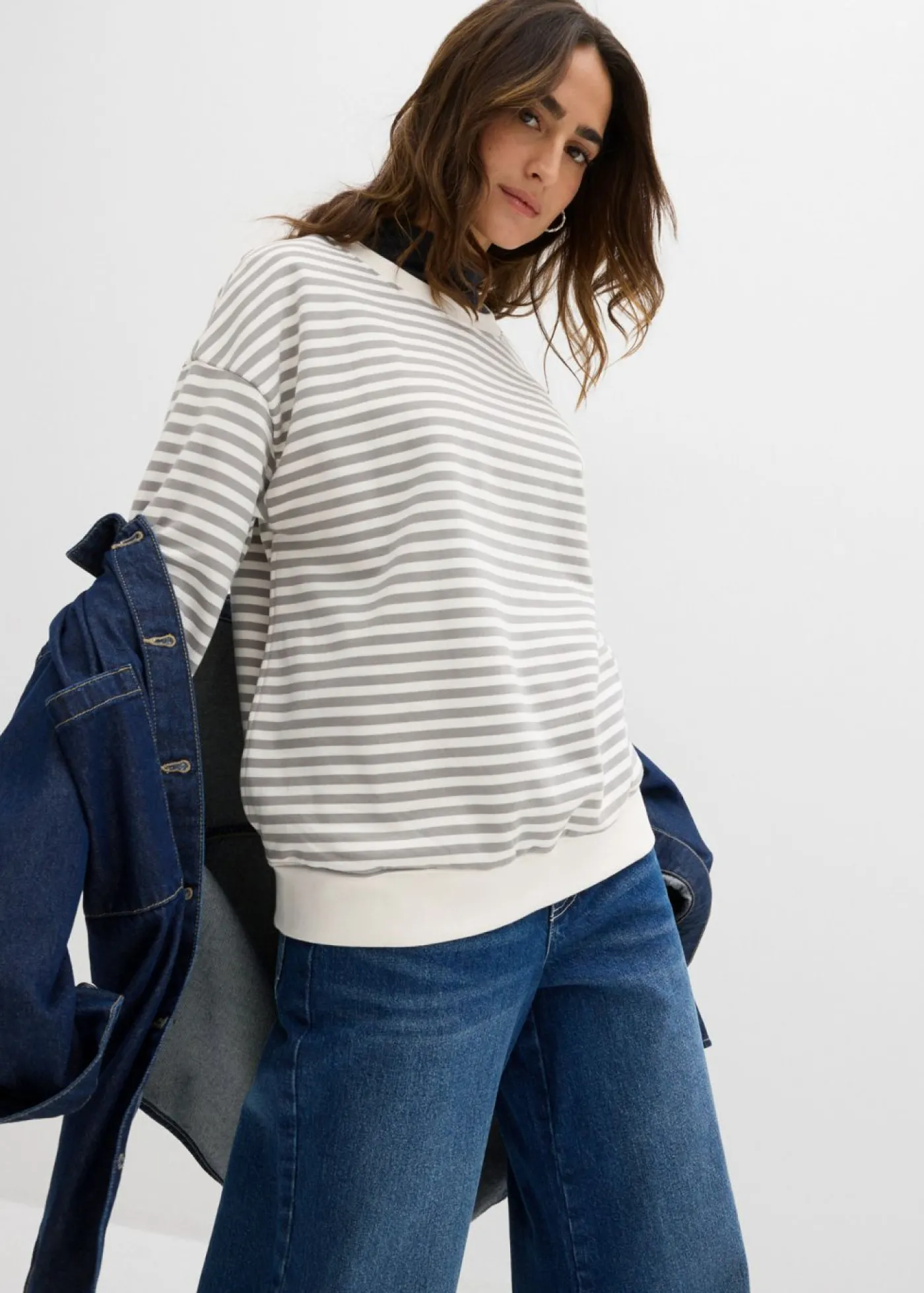 bonprix bonprix Sudadera premamá/de lactancia de algodón orgánico gris sombra-blanco lana con rayas New