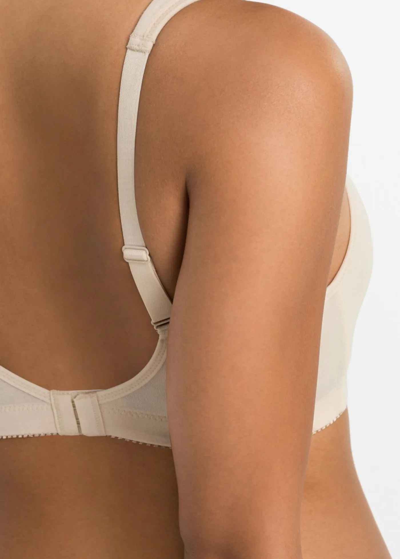 bonprix bonprix Sujetador básico de algodón sin aros (2 unidades) Beige arena + marrón Outlet