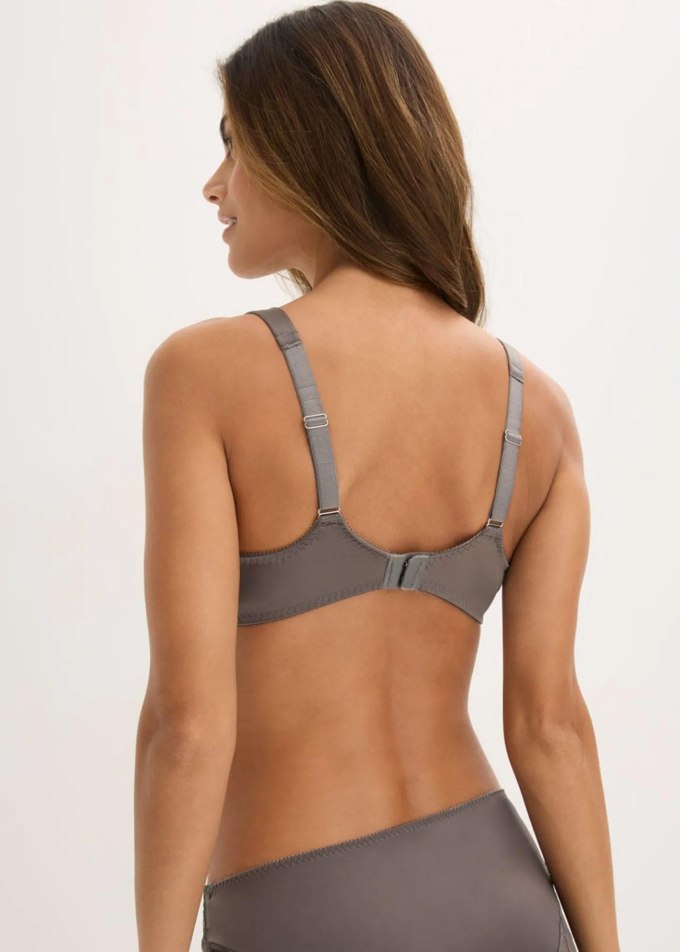 bonprix bonprix Sujetador con tirantes acolchados y encaje brillante Gris granito Online