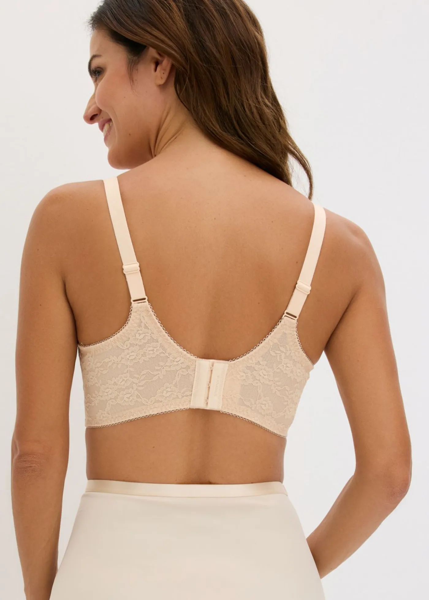 bonprix bonprix Sujetador Feel Comfort sin aros con corte láser y encaje beige perla Clearance