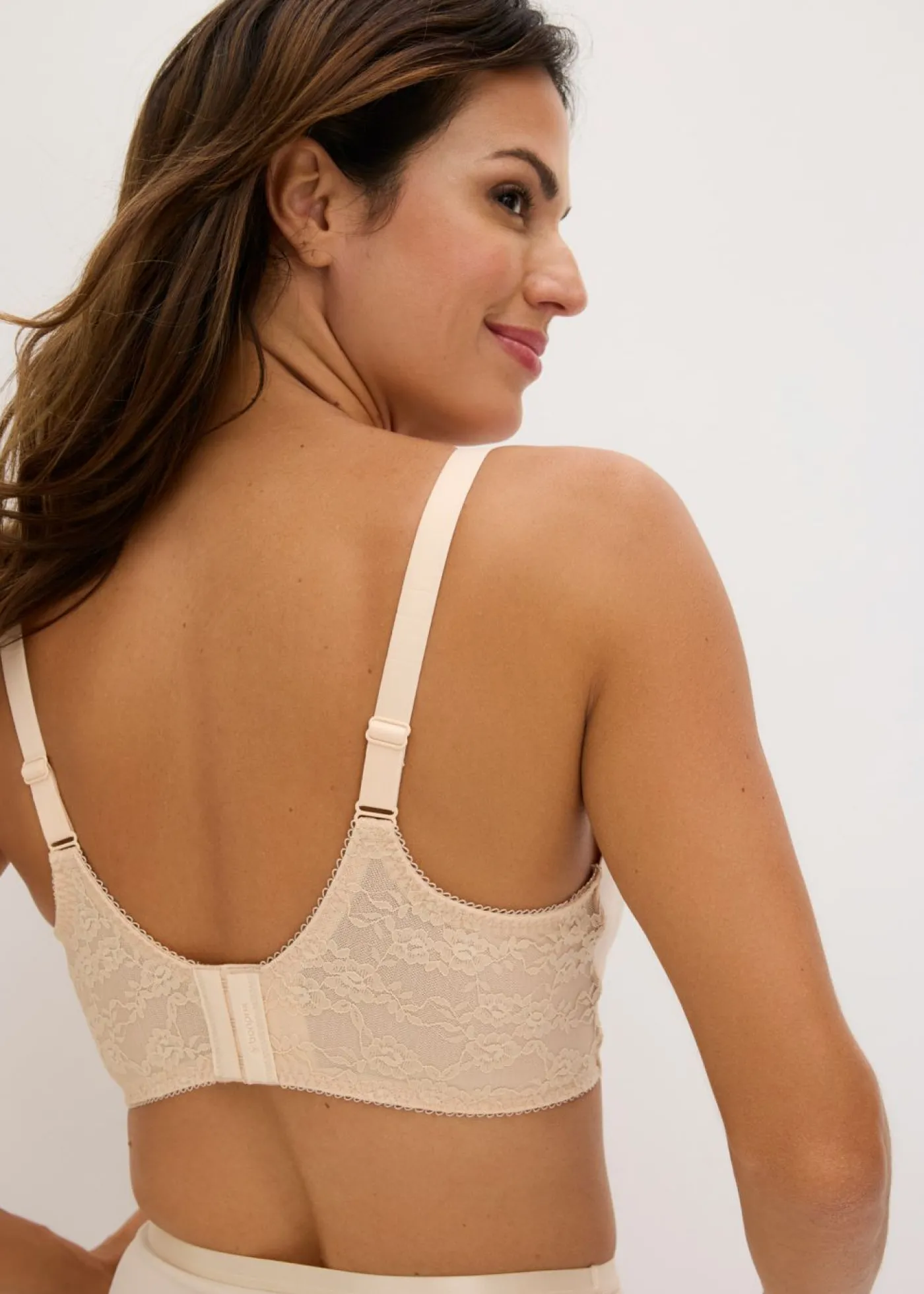 bonprix bonprix Sujetador Feel Comfort sin aros con corte láser y encaje beige perla Clearance