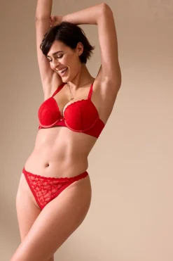 bonprix bonprix Tanga con encaje de corazones Rojo salsa Sale