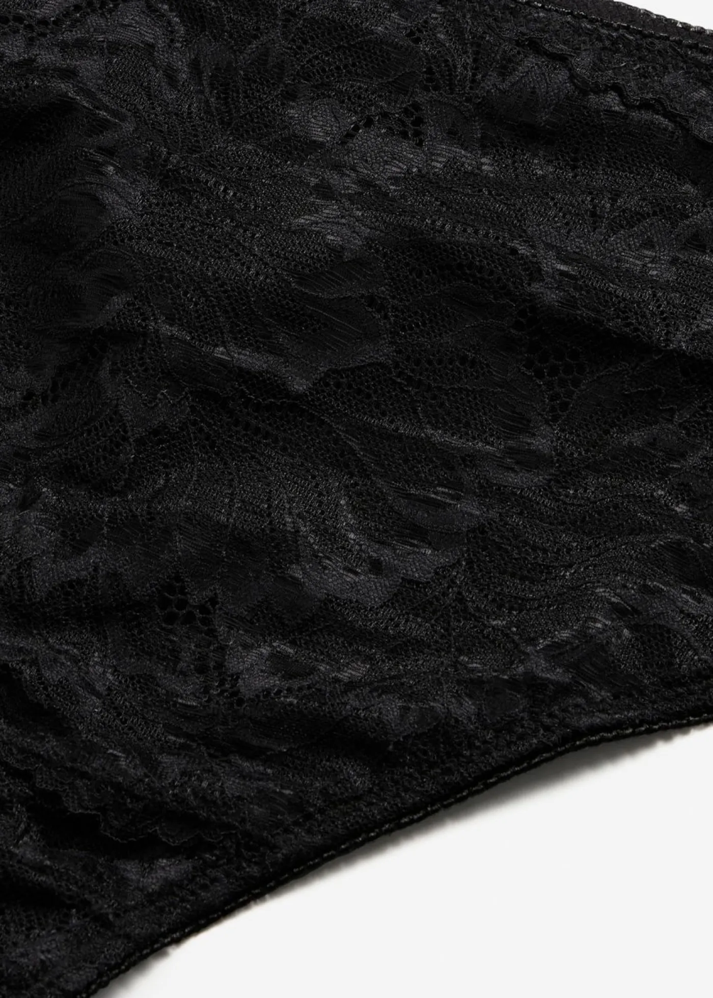 bonprix bonprix Tanga de talle alto con encaje delicado Negro Best