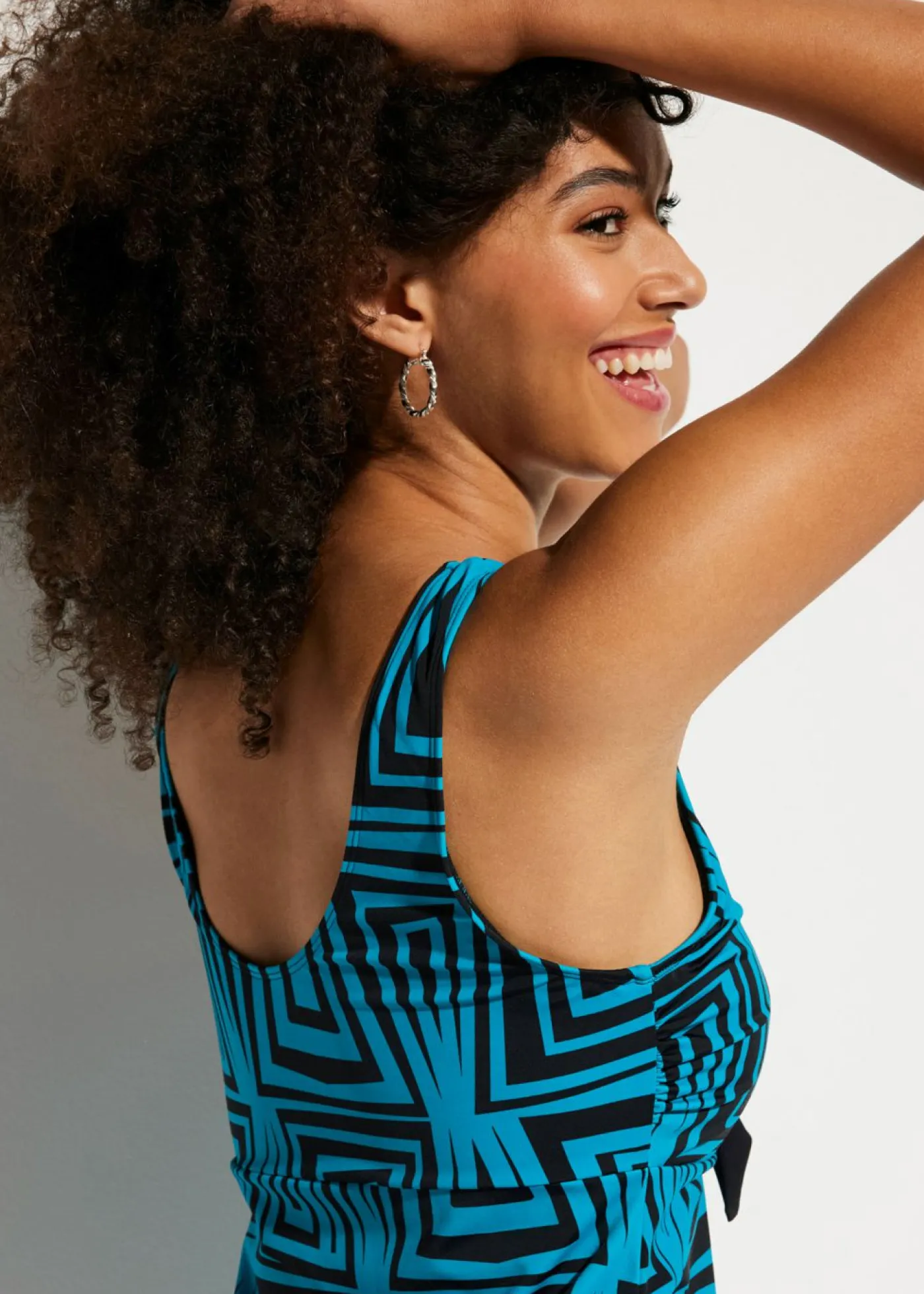 bonprix bonprix Tankini largo con tirantes anchos (2 piezas) Negro-turquesa