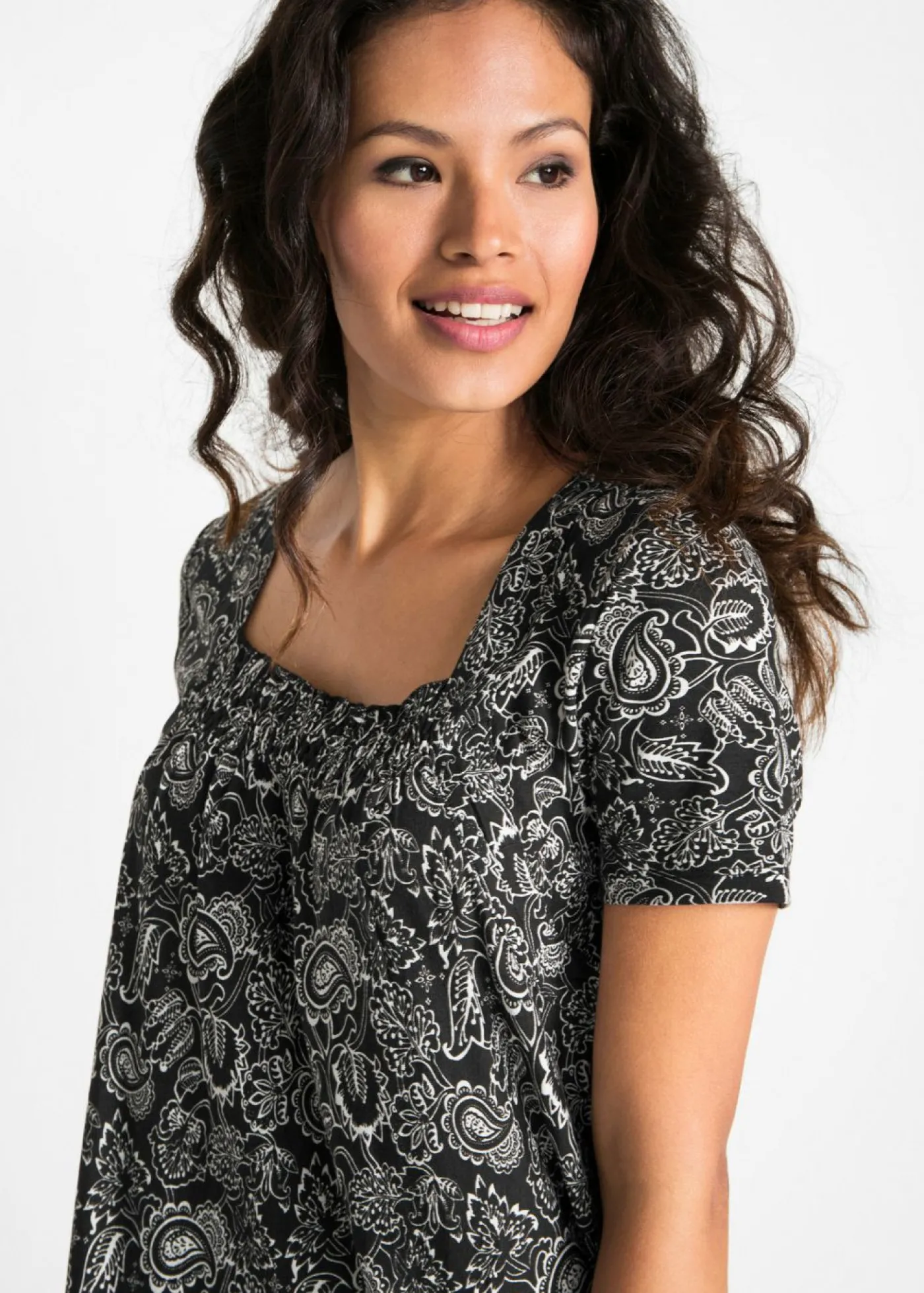 bonprix bonprix Túnica de manga corta Negro-blanco con estampado paisley Discount