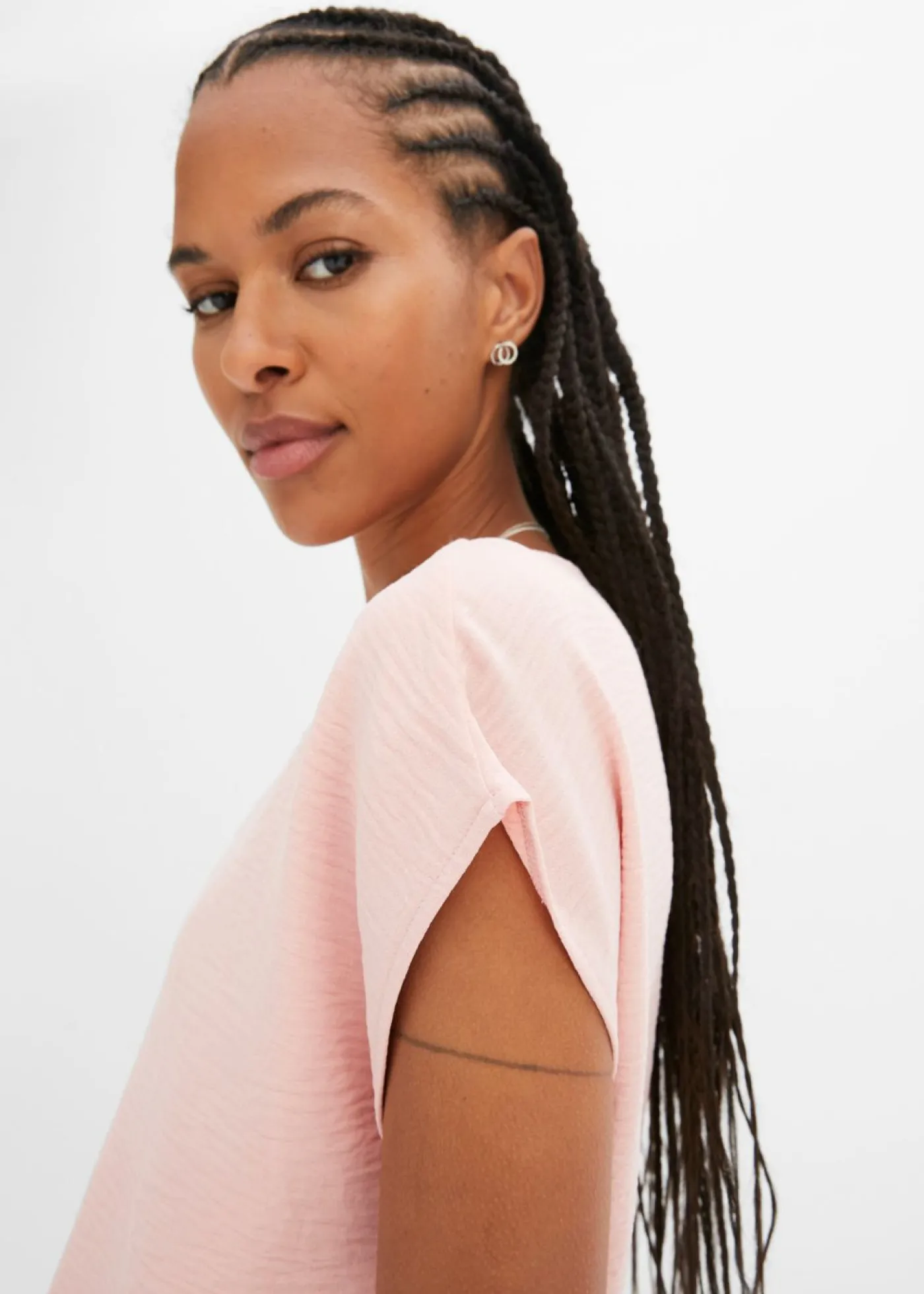 bonprix bonprix Top asimétrico rosa pastel Online
