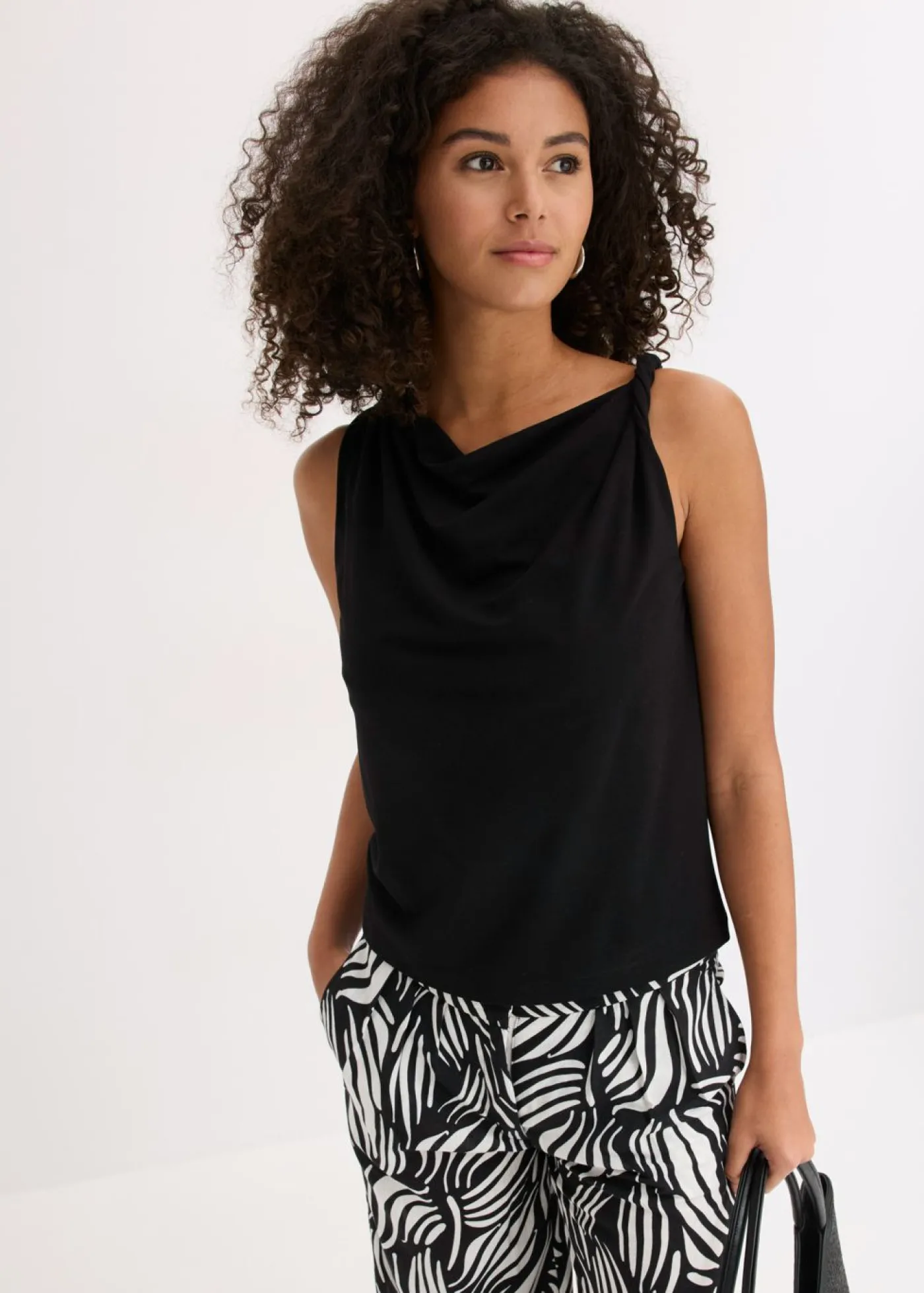 bonprix bonprix Top con detalle anudado Negro Best