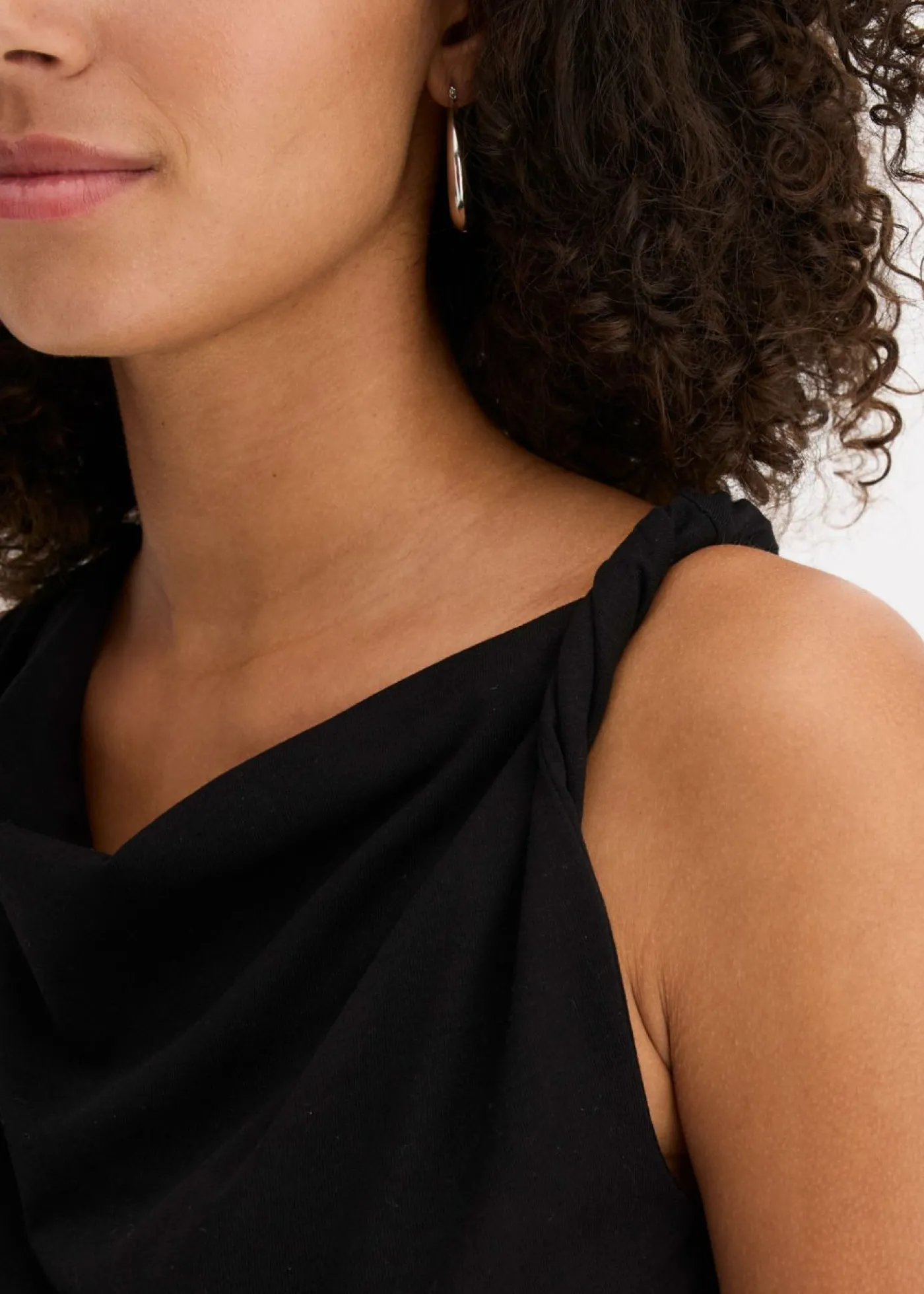 bonprix bonprix Top con detalle anudado Negro Best