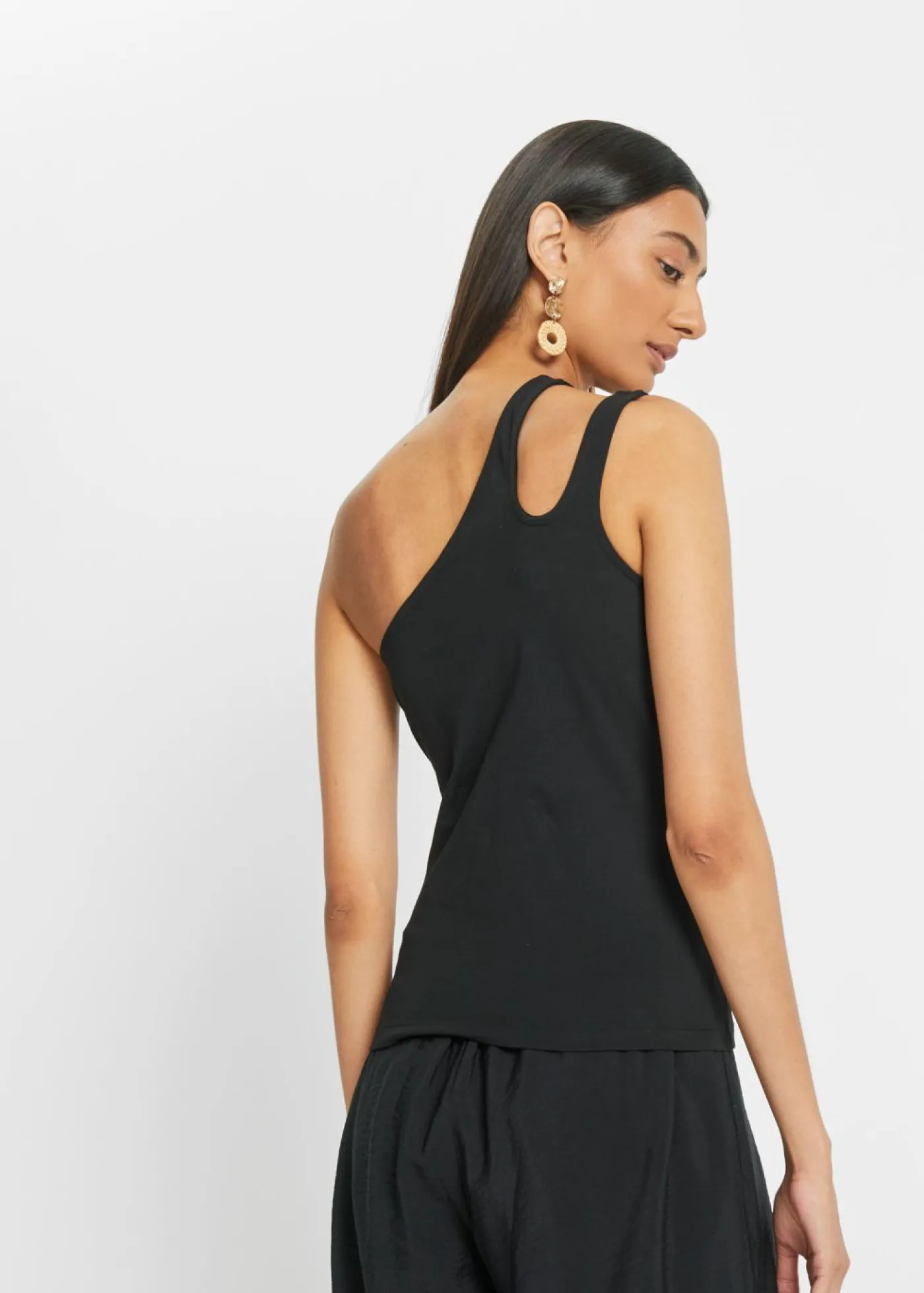 bonprix bonprix Top de algodón orgánico con hombros al descubierto Negro Sale