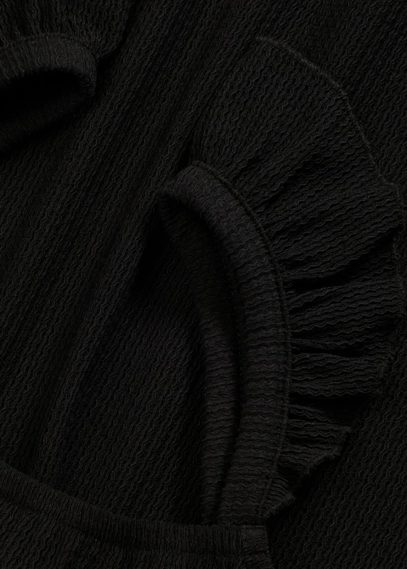 bonprix bonprix Top de crepé de punto con tirantes con volantes Negro Online