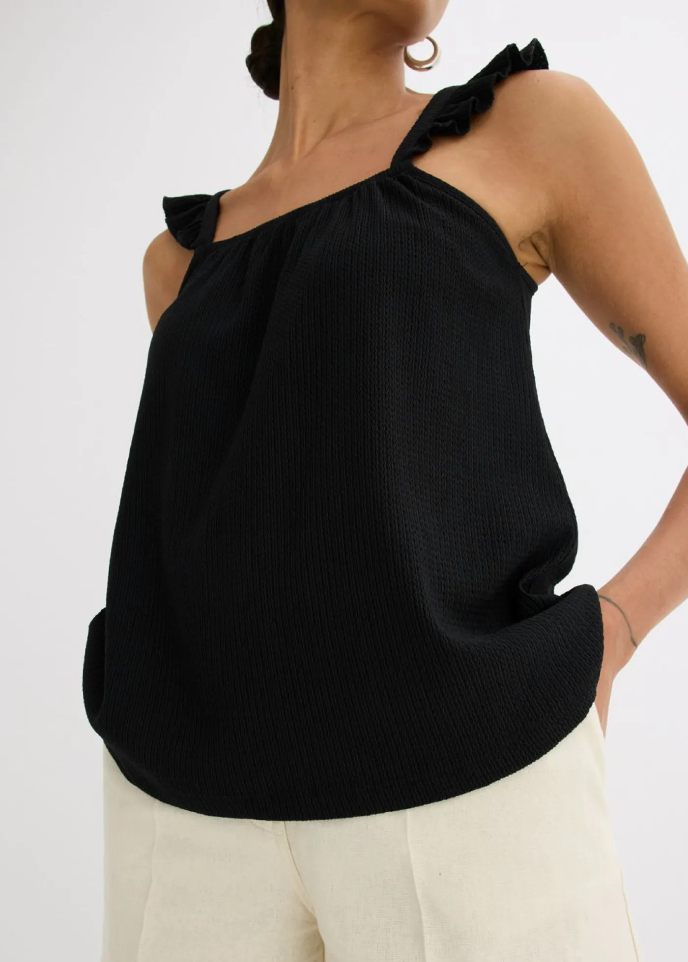 bonprix bonprix Top de crepé de punto con tirantes con volantes Negro Online