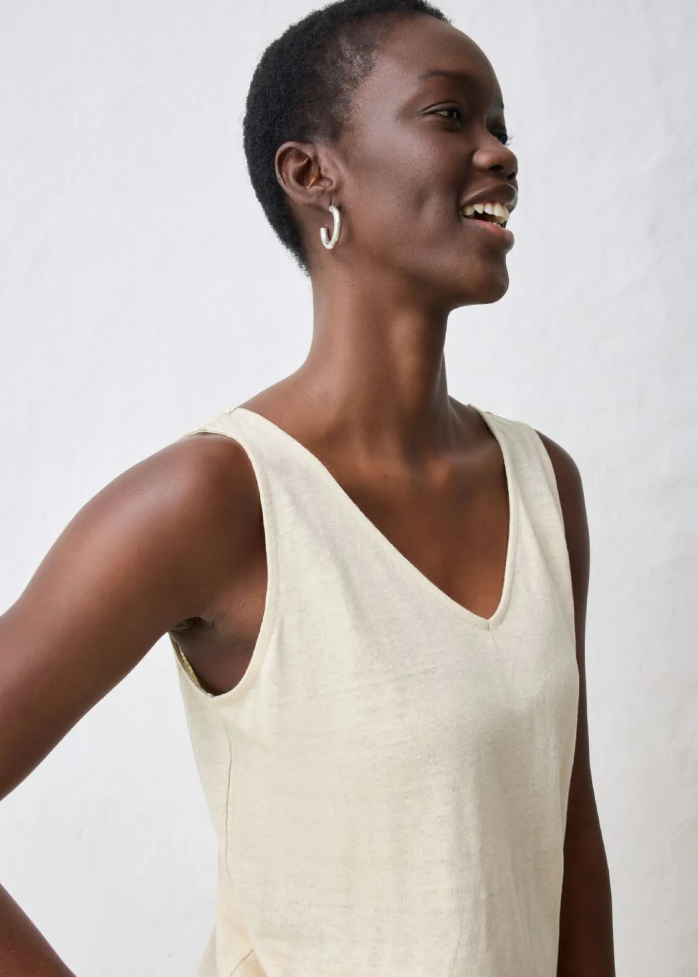 bonprix bonprix Top de lino puro Arena claro
