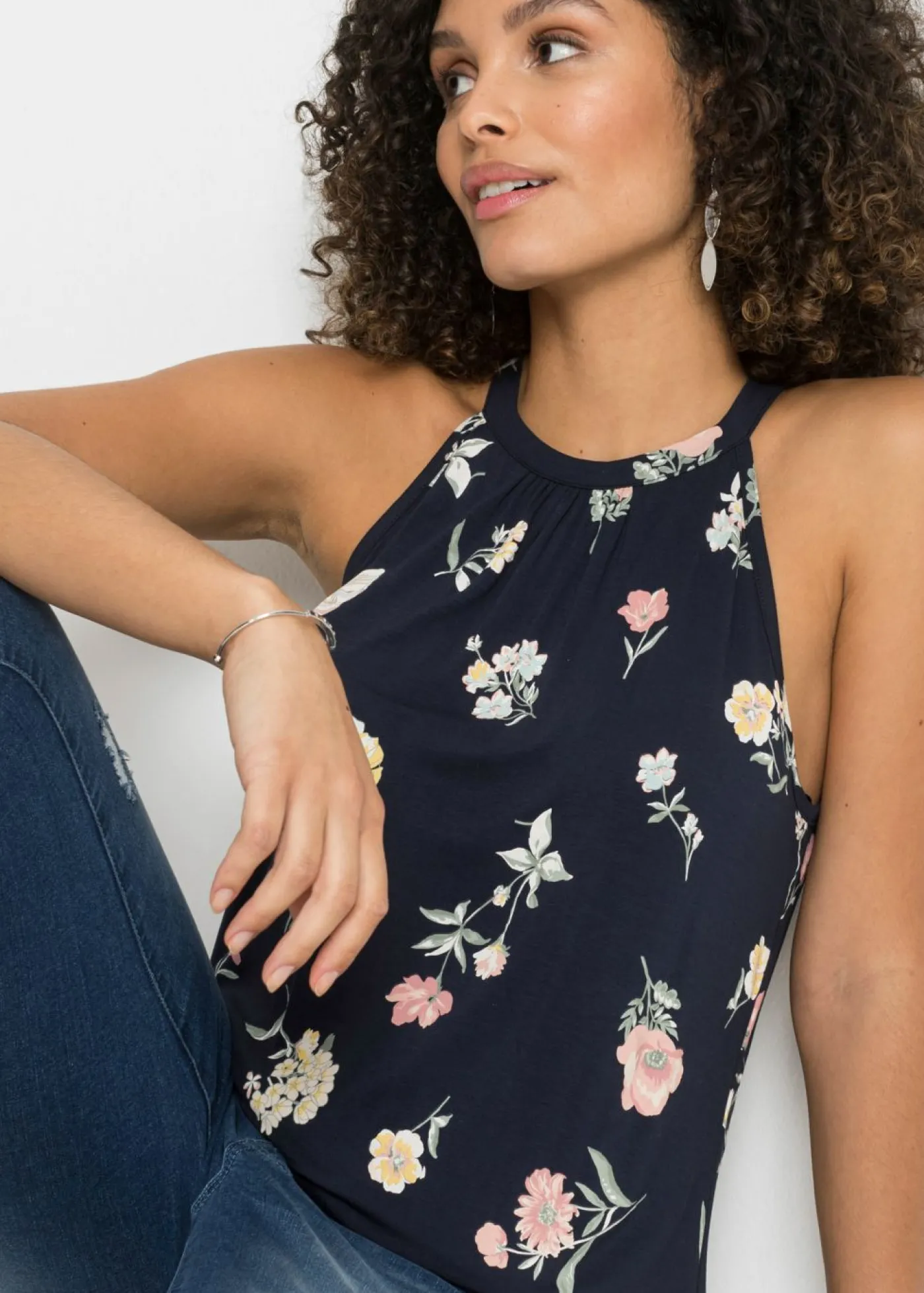 bonprix bonprix Top de mezcla de viscosa Azul con flores Online