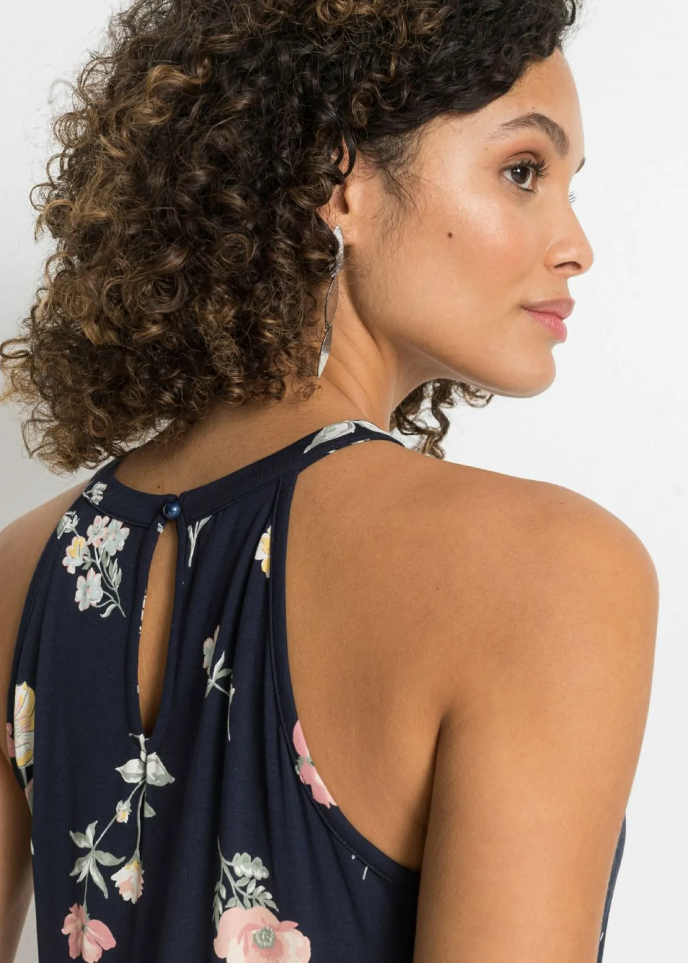 bonprix bonprix Top de mezcla de viscosa Azul con flores Online
