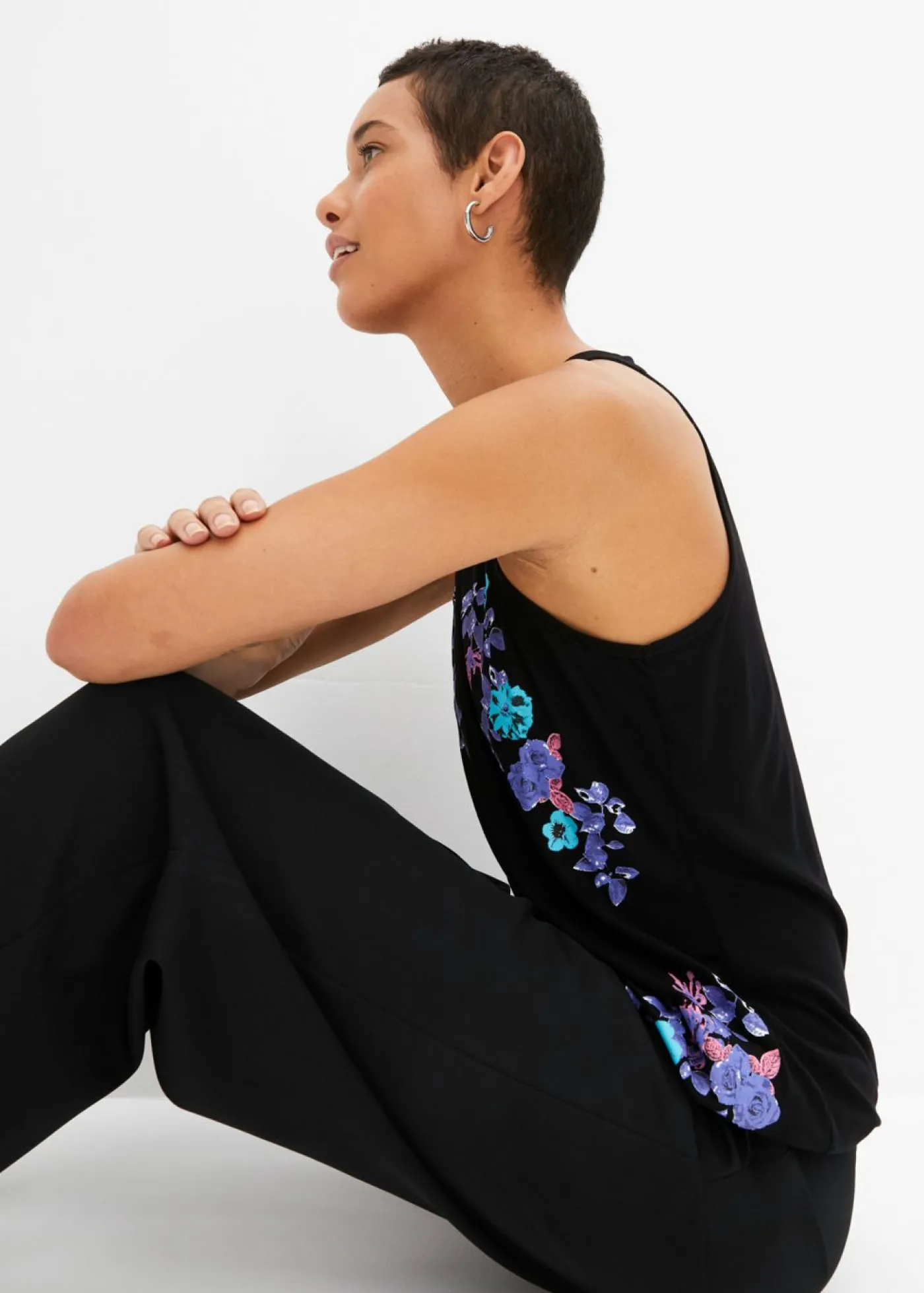 bonprix bonprix Top de mezcla de viscosa fluida Negro estampado Clearance