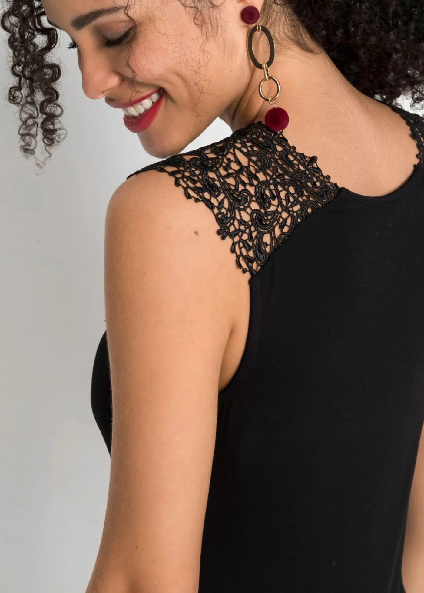 bonprix bonprix Top de mezcla de viscosa fluida Negro Discount