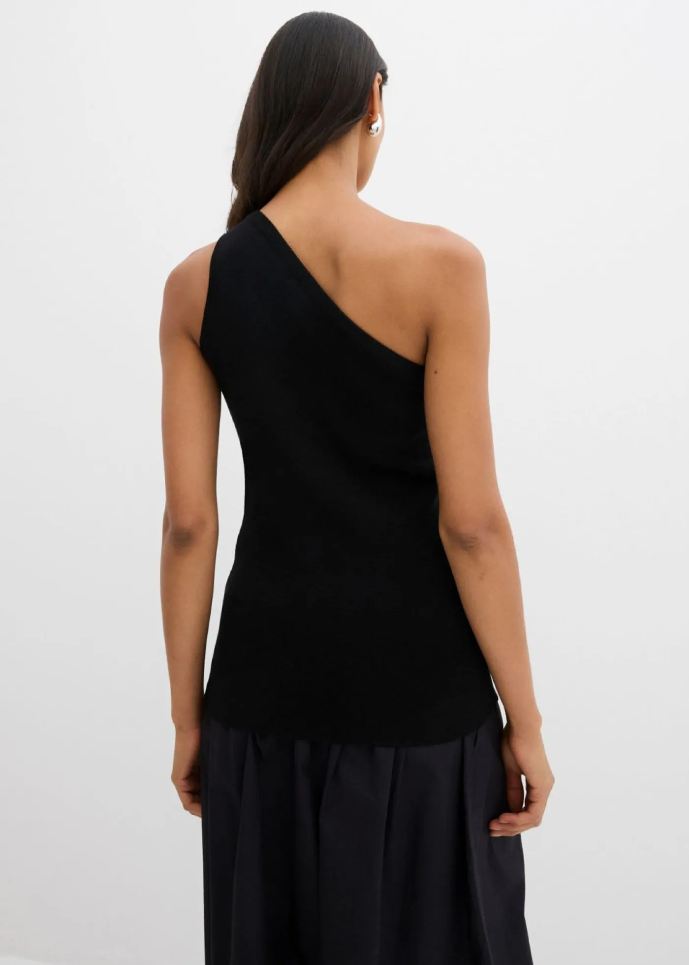 bonprix bonprix Top de punto de mezcla de viscosa con hombros al descubierto Negro Outlet