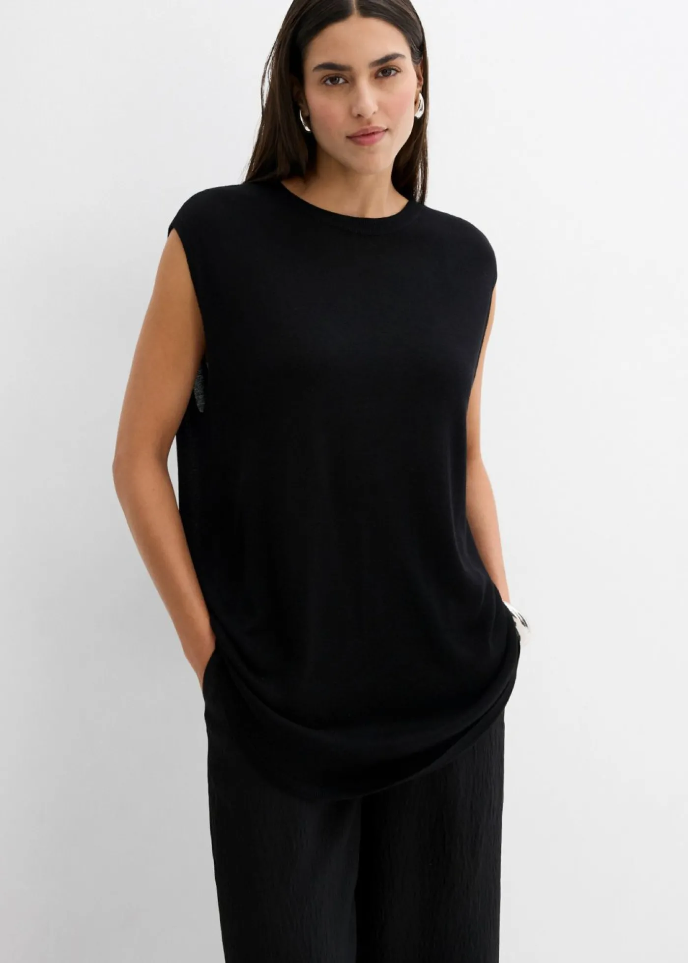 bonprix bonprix Top de punto de viscosa fina con forma abullonada Negro Outlet