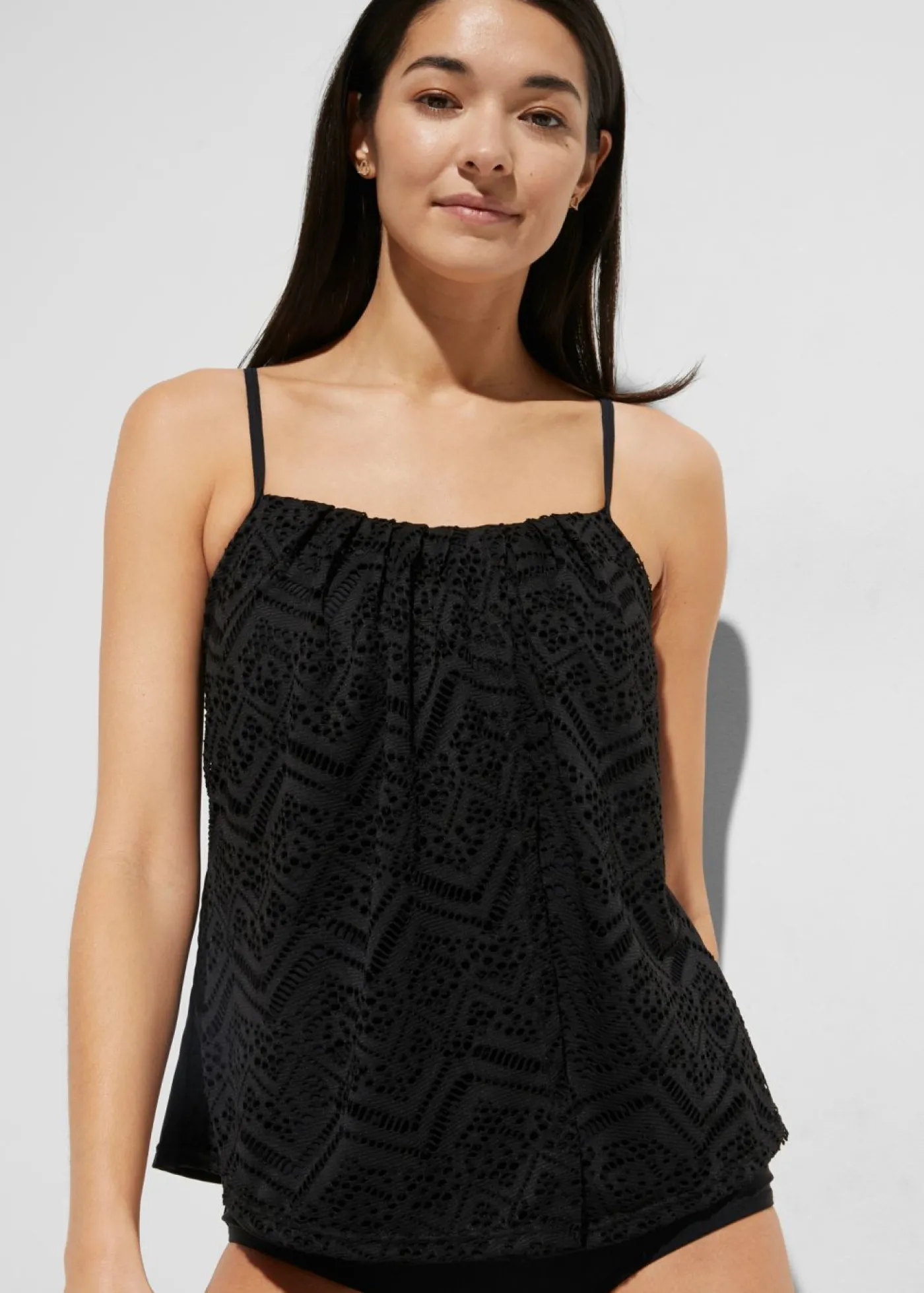 bonprix bonprix Top de tankini de encaje Negro Discount