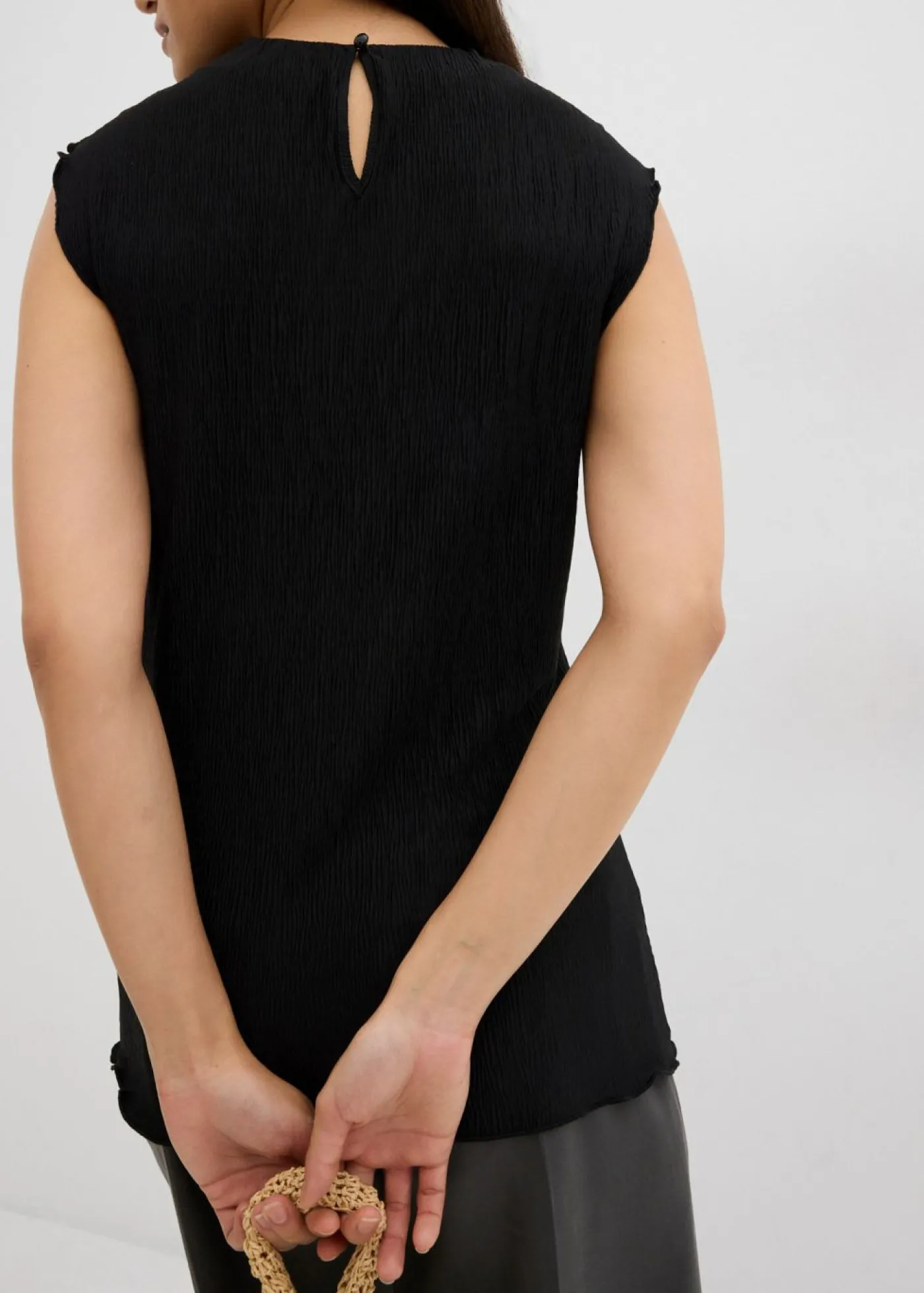 bonprix bonprix Top de tejido arrugado estructurado Negro New