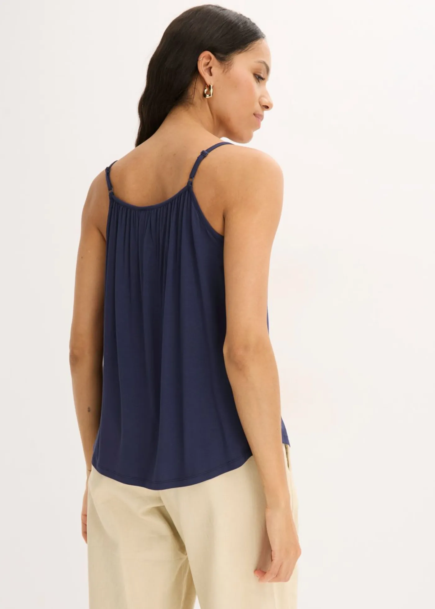 bonprix bonprix Top de viscosa fluida con tirantes finos Azul marino New