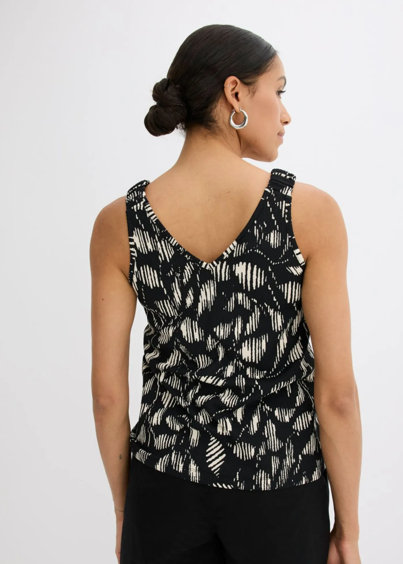 bonprix bonprix Top estampado de punto estructurado Negro-blanco Discount