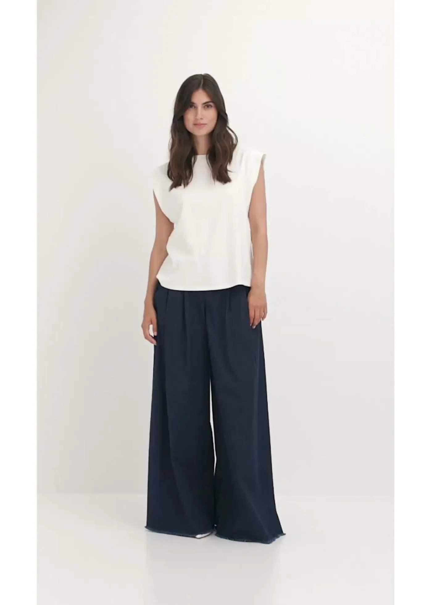 bonprix bonprix Top holgado con inserto de canalé en las mangas Blanco lana Hot