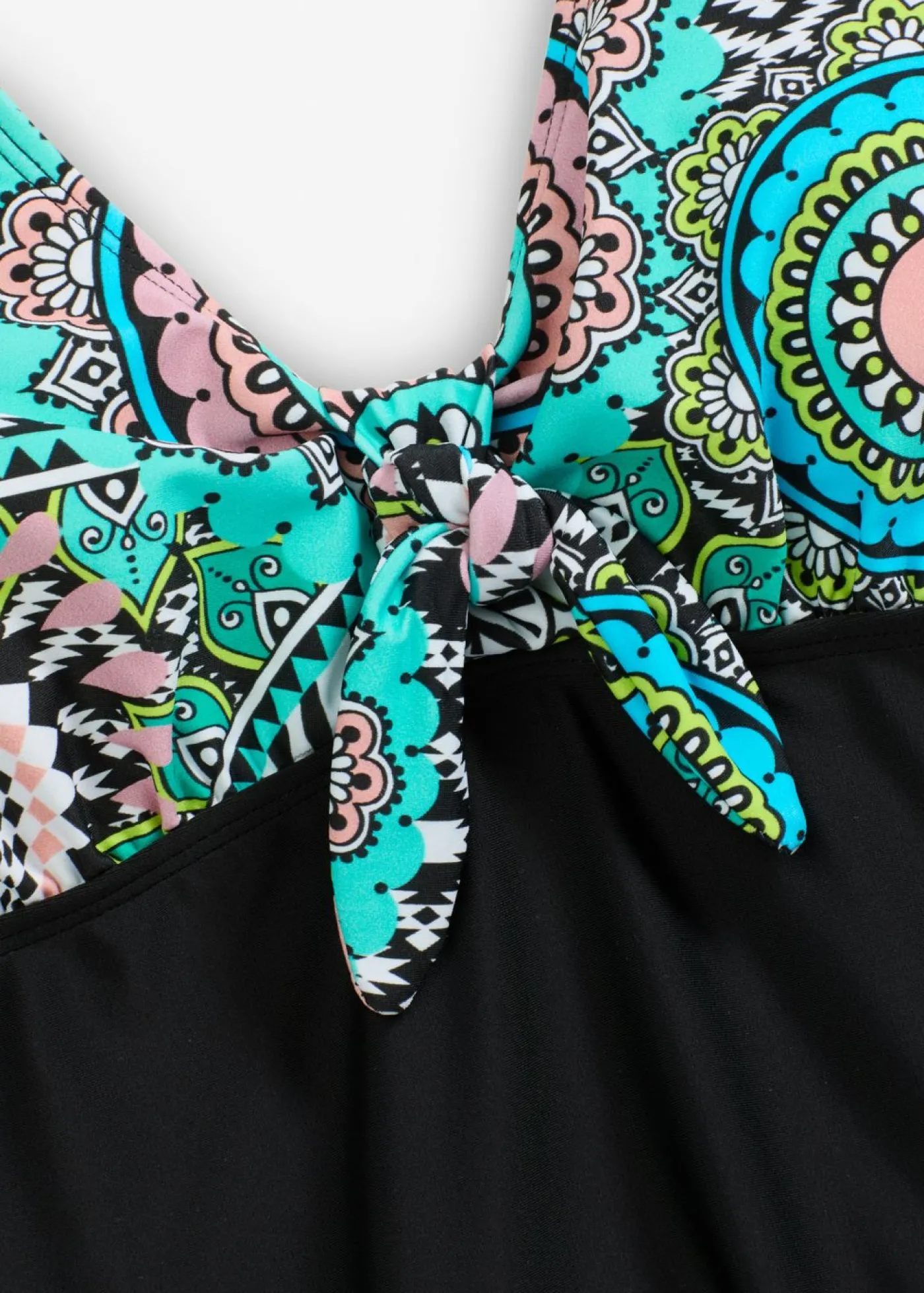 bonprix bonprix Traje de baño con detalle de lazo Negro-blanco con estampado gráfico Discount