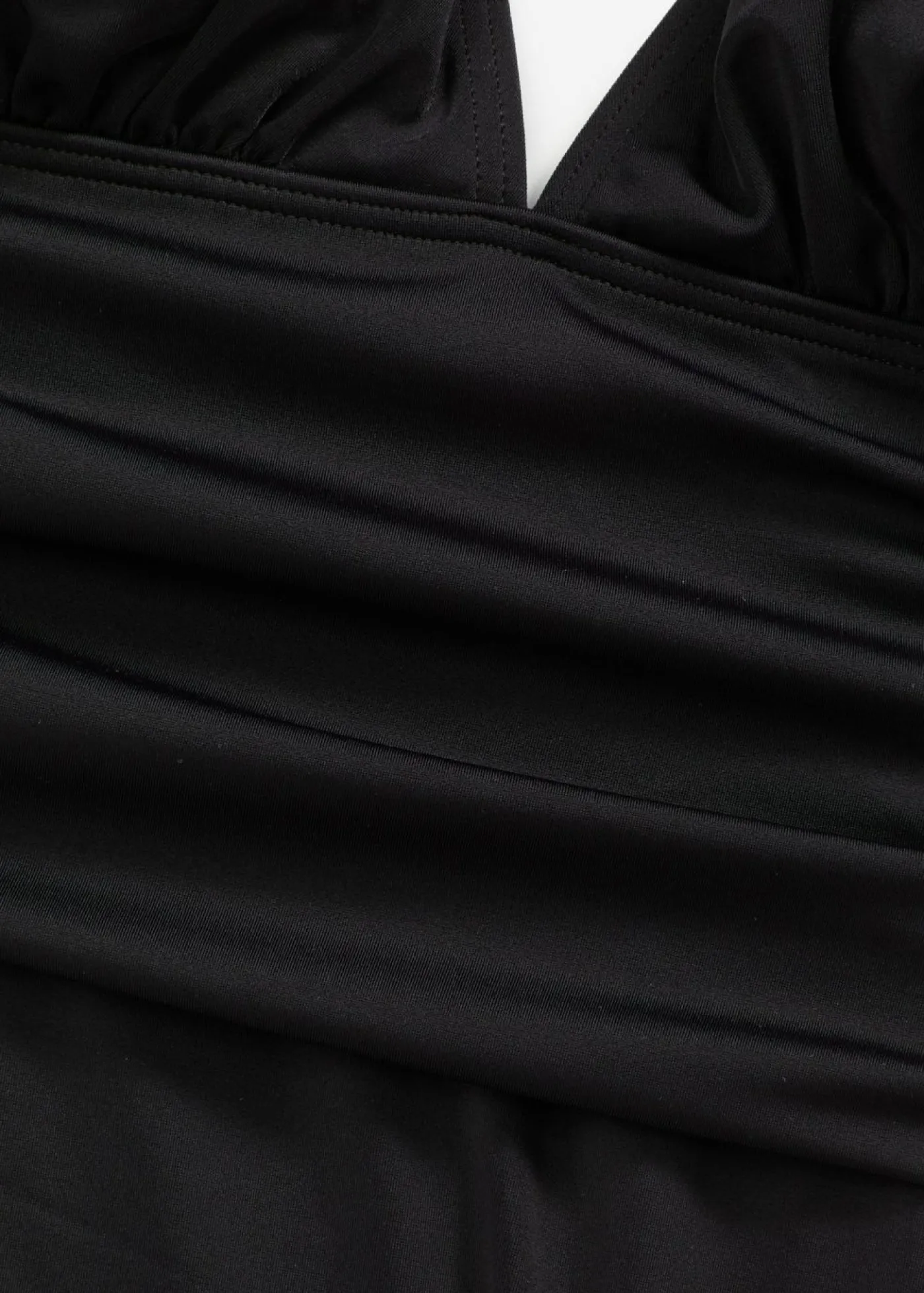 bonprix bonprix Traje de baño con escote en V Negro Hot