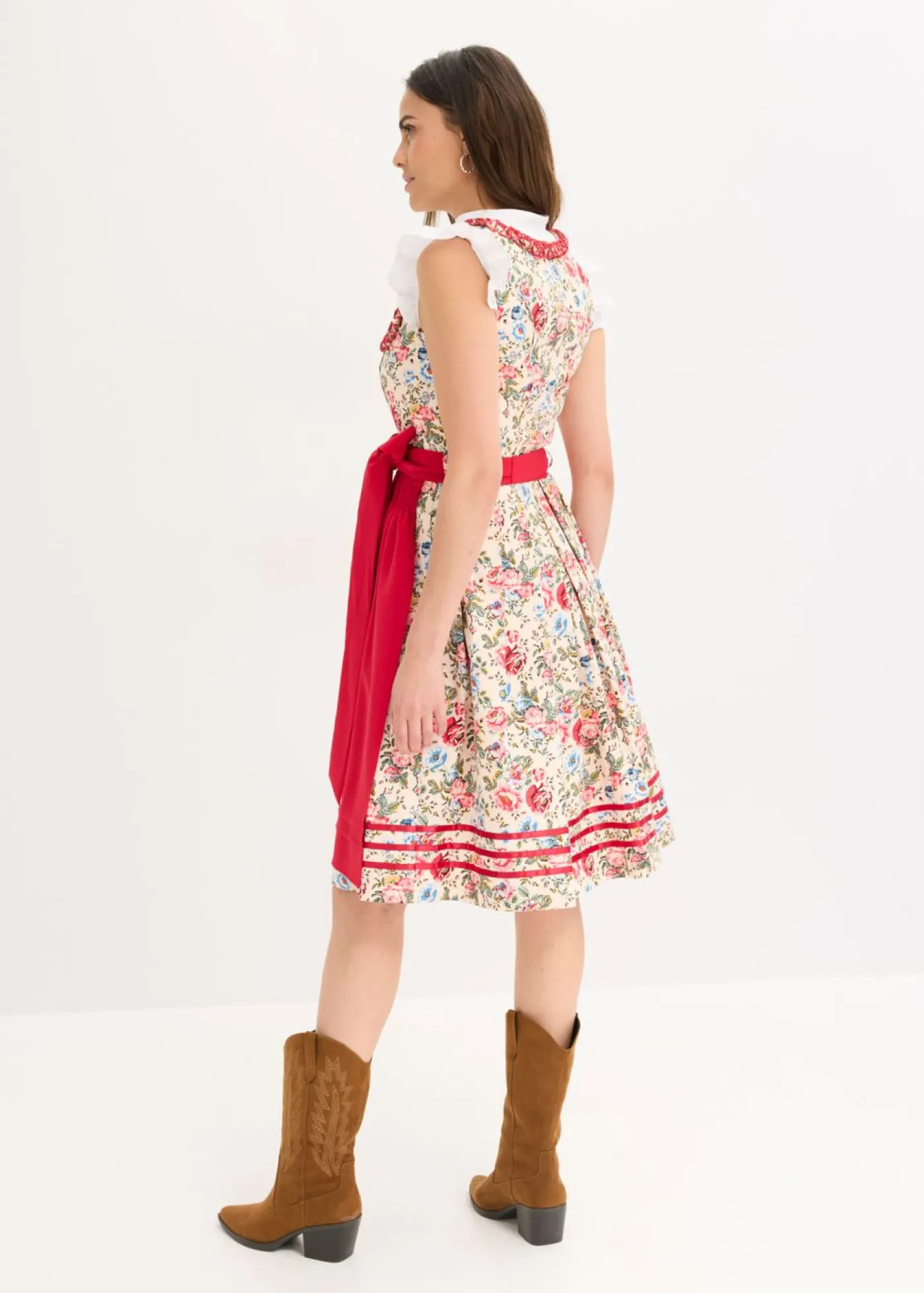 bonprix bonprix Traje tirolés con delantal bordado (2 piezas) Rojo de flores Best