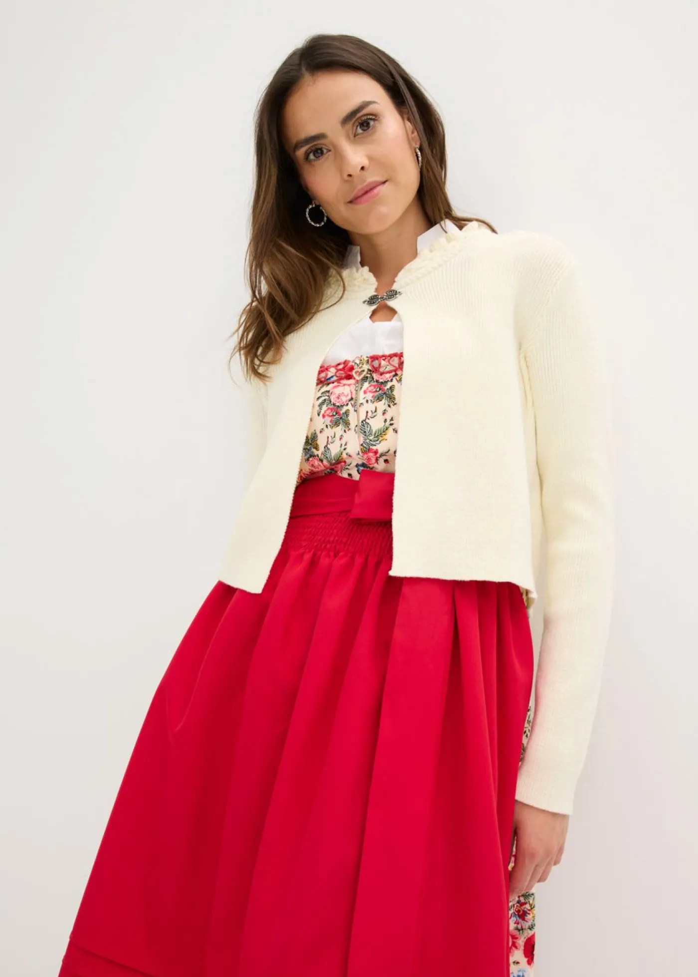 bonprix bonprix Traje tirolés con delantal bordado (2 piezas) Rojo de flores Best