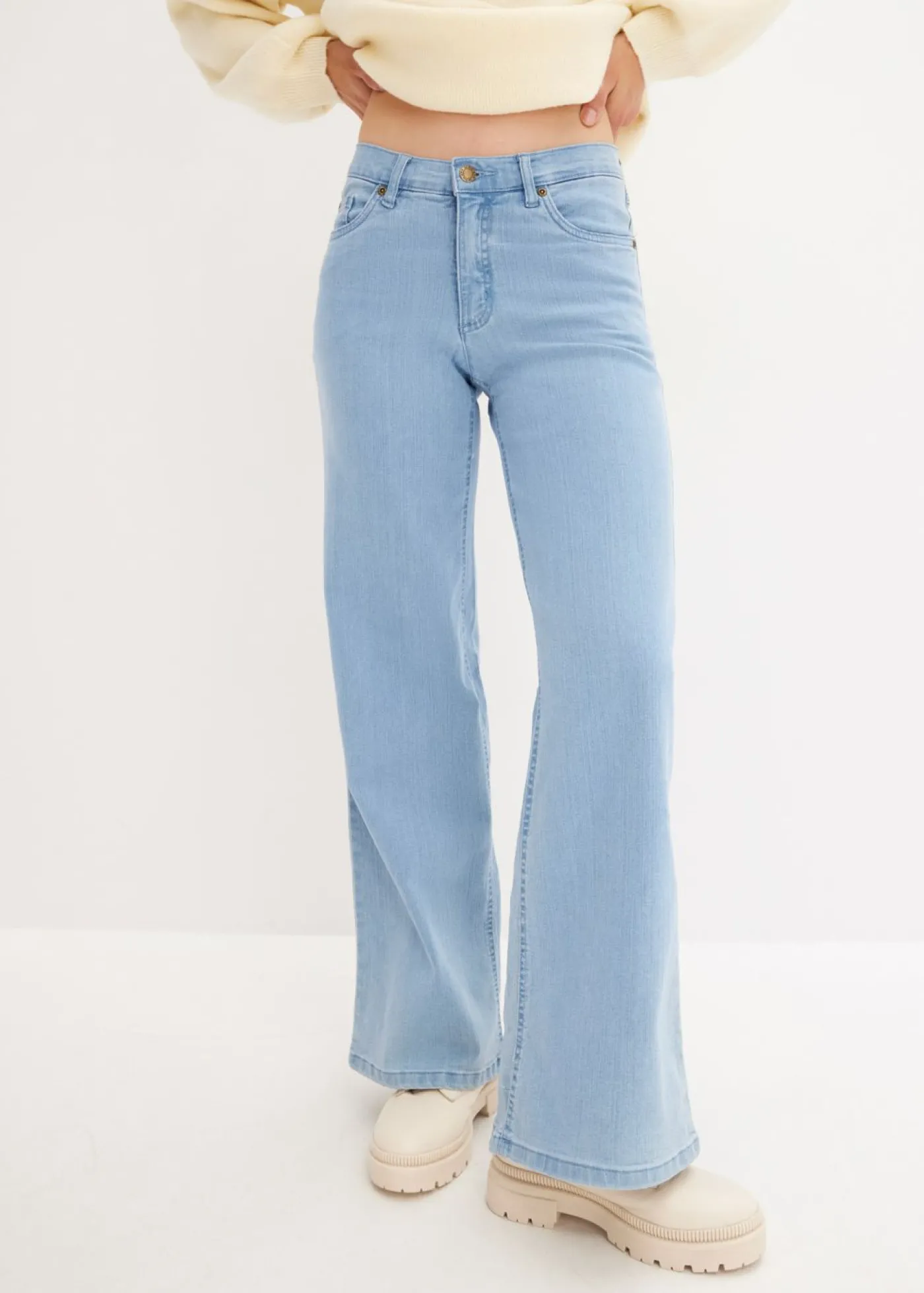 bonprix bonprix Vaquero de pernera ancha, mid waist, elástico Denim claro desgastado New