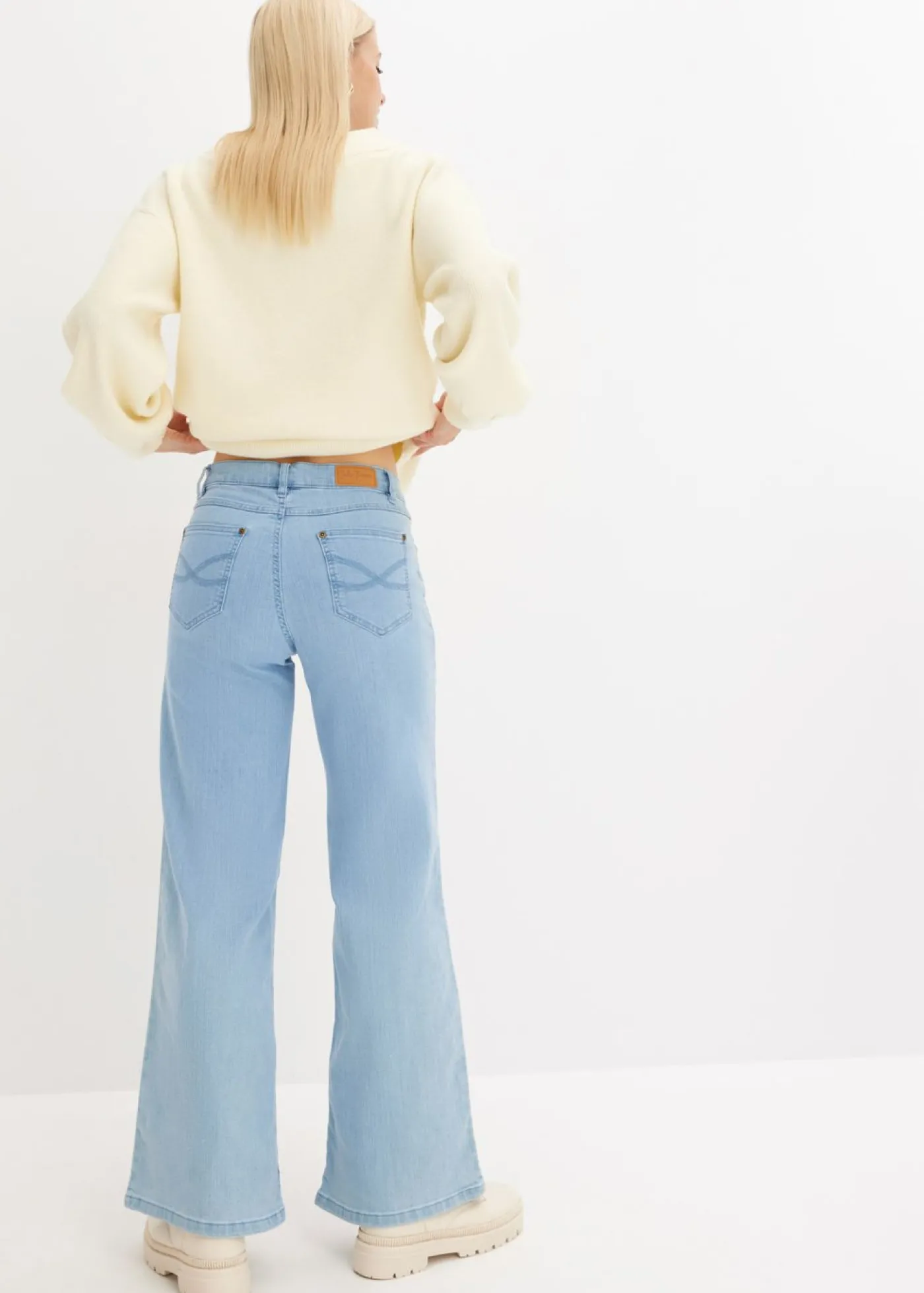 bonprix bonprix Vaquero de pernera ancha, mid waist, elástico Denim claro desgastado New