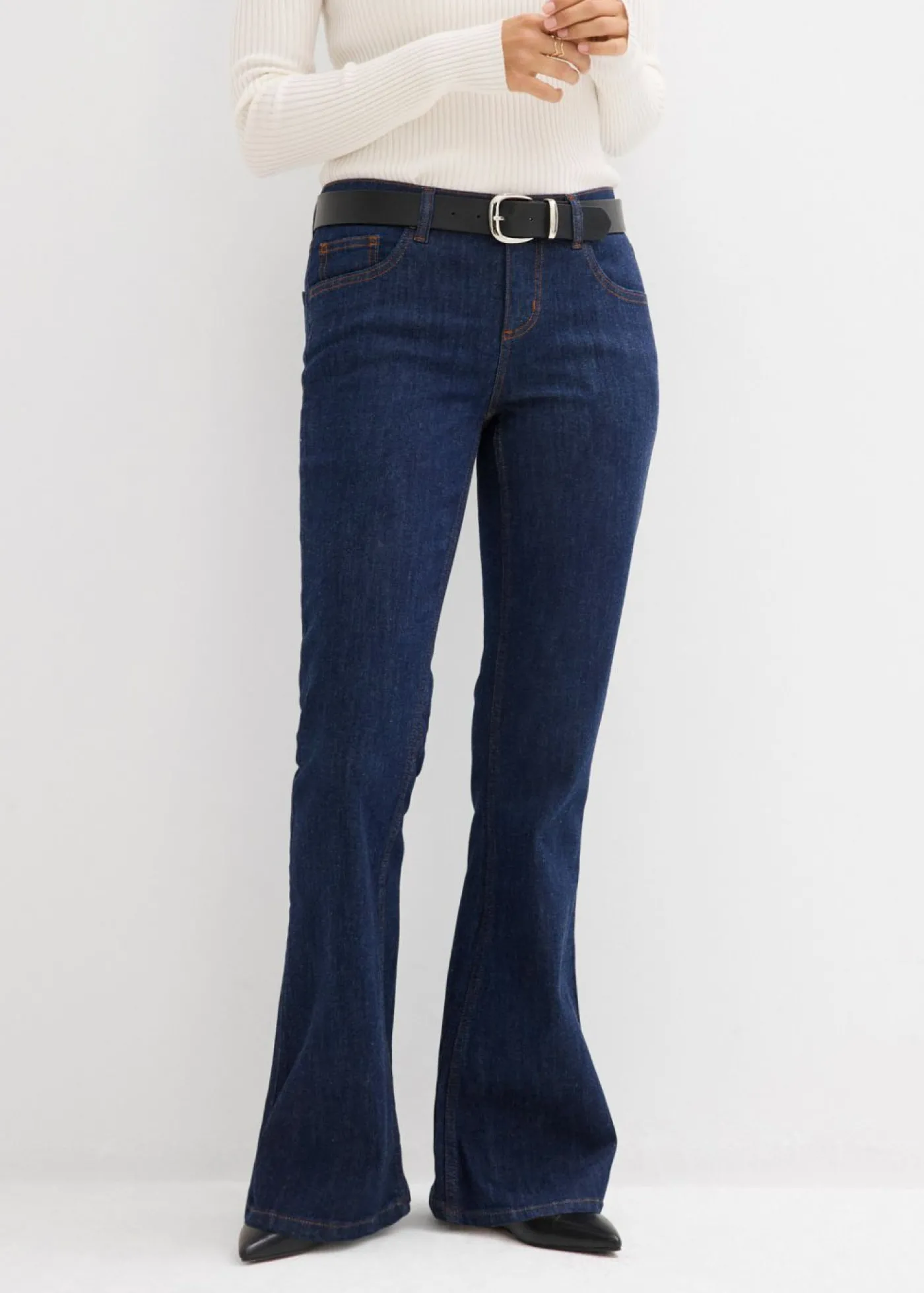 bonprix bonprix Vaqueros acampanados de talle medio Azul oscuro denim Hot