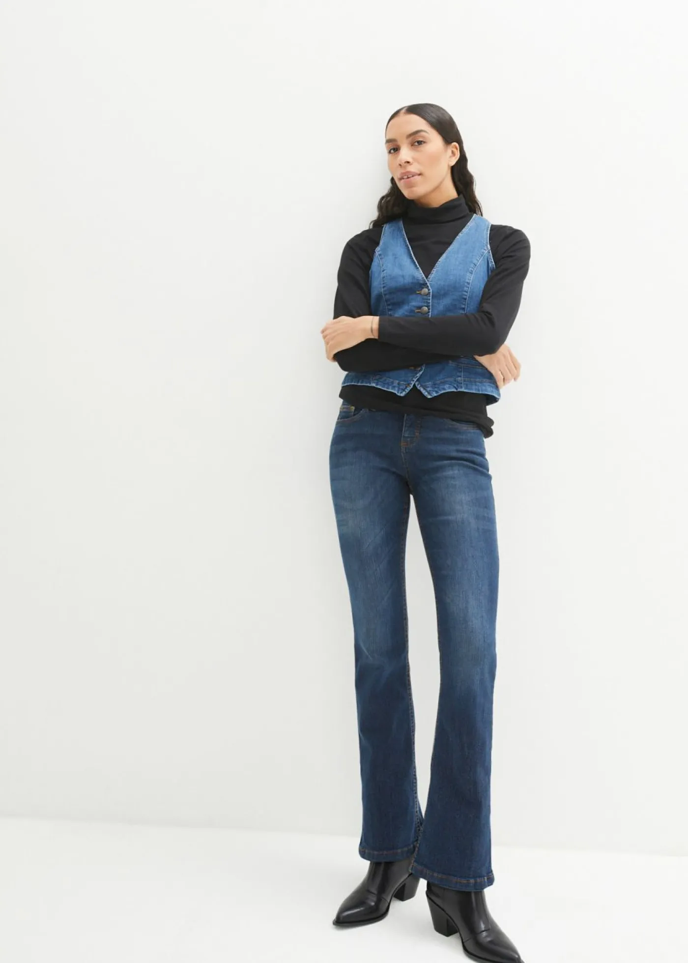 bonprix bonprix Vaqueros bootcut mid waist, elásticos Azul marino desgastado Sale