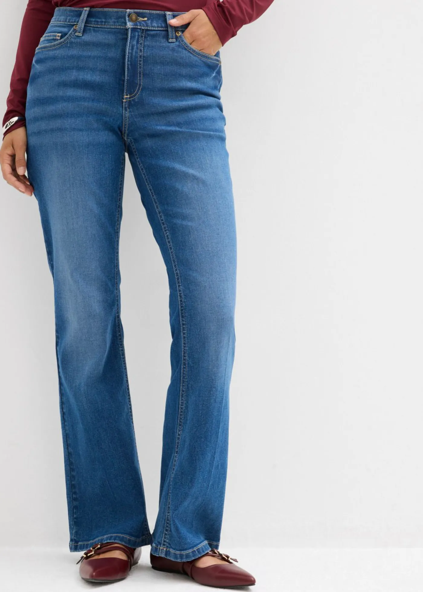 bonprix bonprix Vaqueros con corte bootcut y talle medio denim medio usado Hot