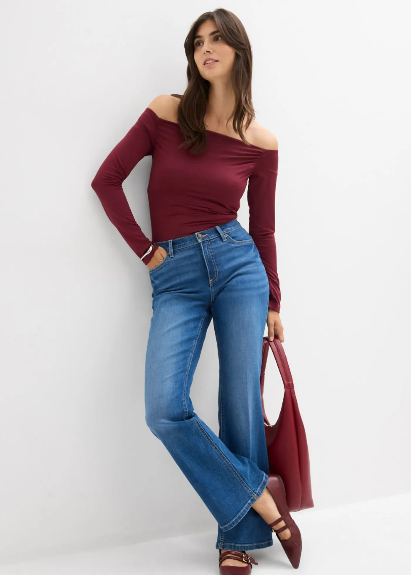 bonprix bonprix Vaqueros con corte bootcut y talle medio denim medio usado Hot