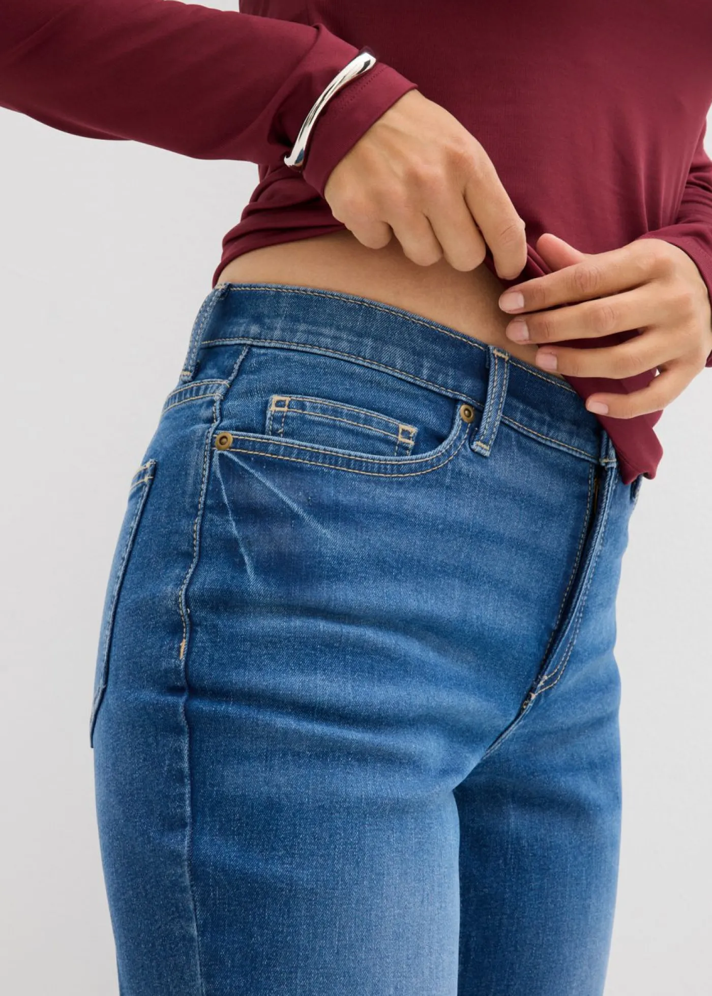 bonprix bonprix Vaqueros con corte bootcut y talle medio denim medio usado Hot