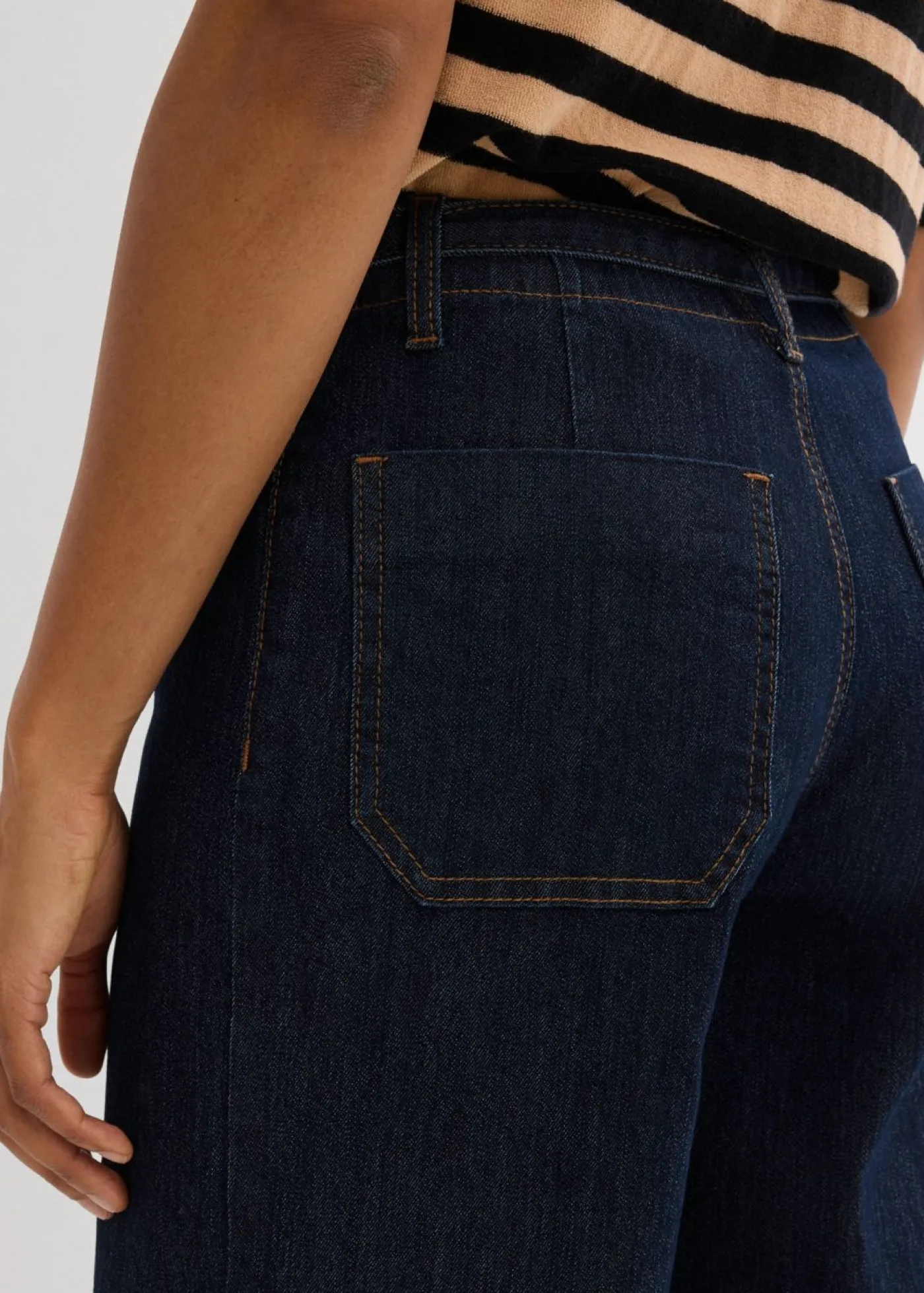 bonprix bonprix Vaqueros con perneras anchas, talle alto y largo cropped Azul oscuro denim