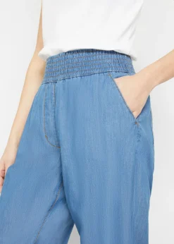 bonprix bonprix Vaqueros de algodón orgánico con talle alto y corte mom azul claro denim New