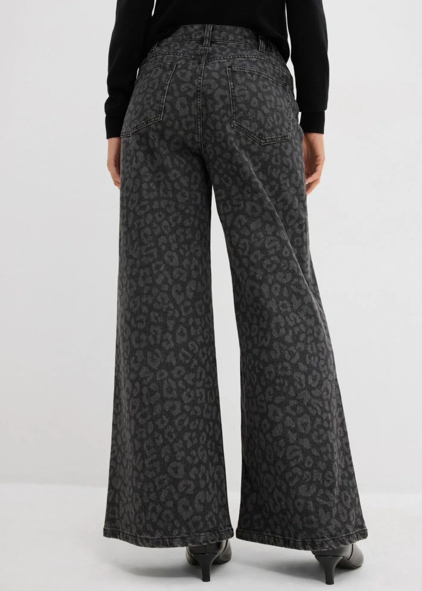 bonprix bonprix Vaqueros de pernera ancha, mid waist estampado leo denim gris oscuro Online