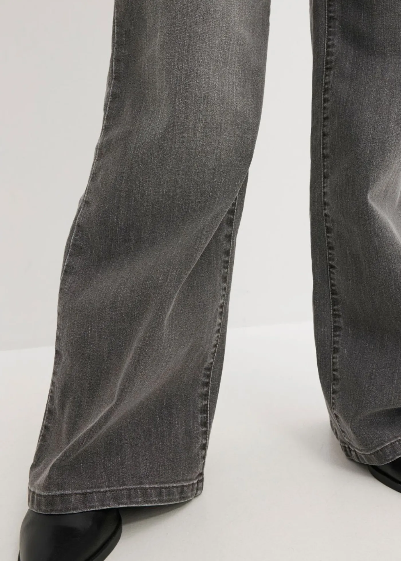 bonprix bonprix Vaqueros de pernera ancha, mid waist, elástico denim gris Outlet
