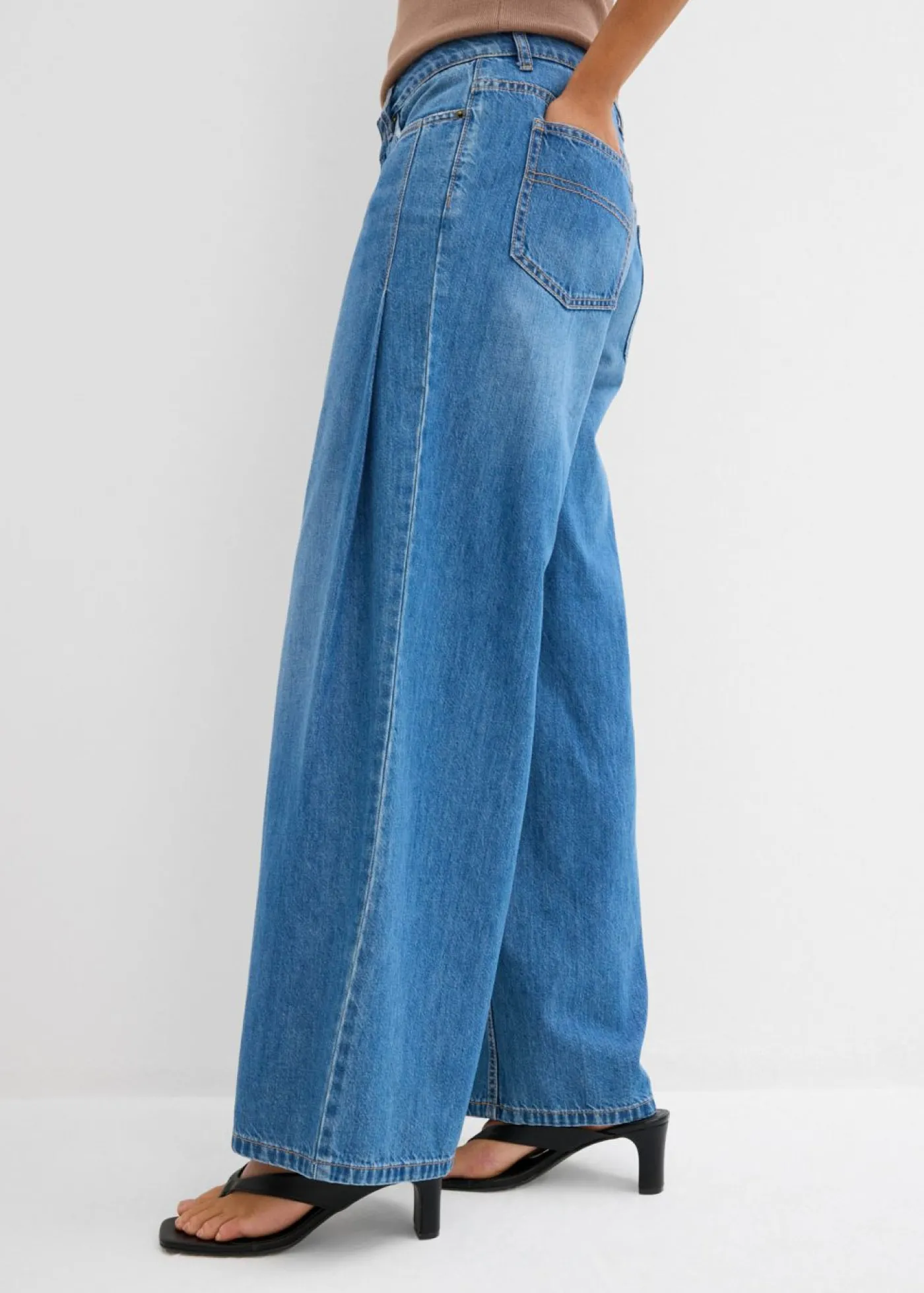 bonprix bonprix Vaqueros de pernera ancha, mid waist azul claro denim usado