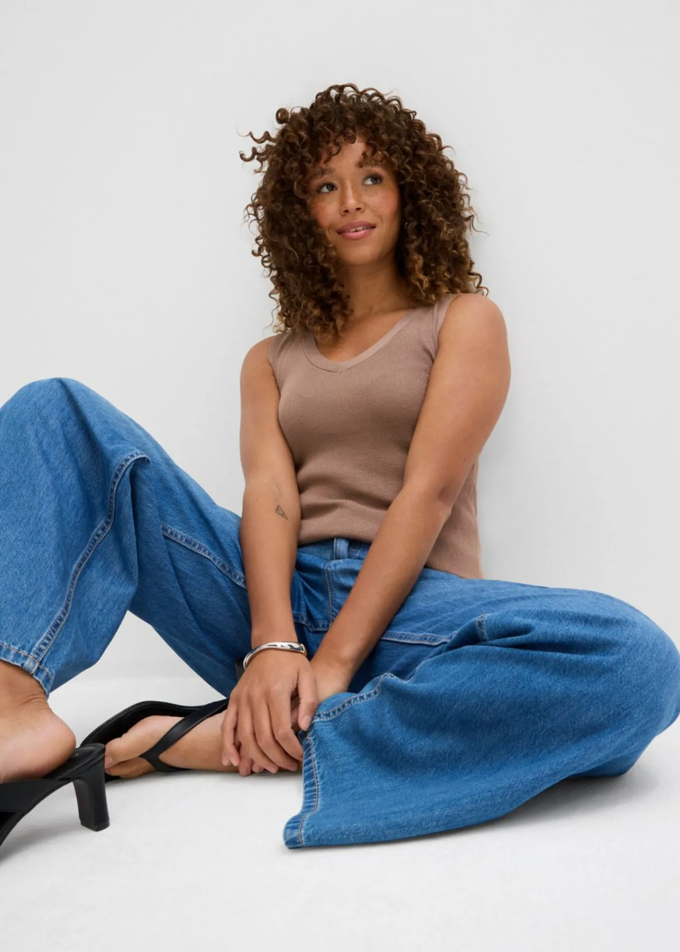 bonprix bonprix Vaqueros de pernera ancha, mid waist azul claro denim usado
