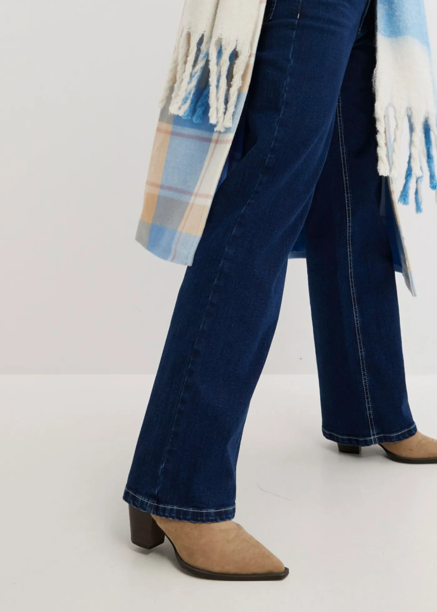 bonprix bonprix Vaqueros de pernera ancha, high waist, de algodón orgánico denim intenso Hot