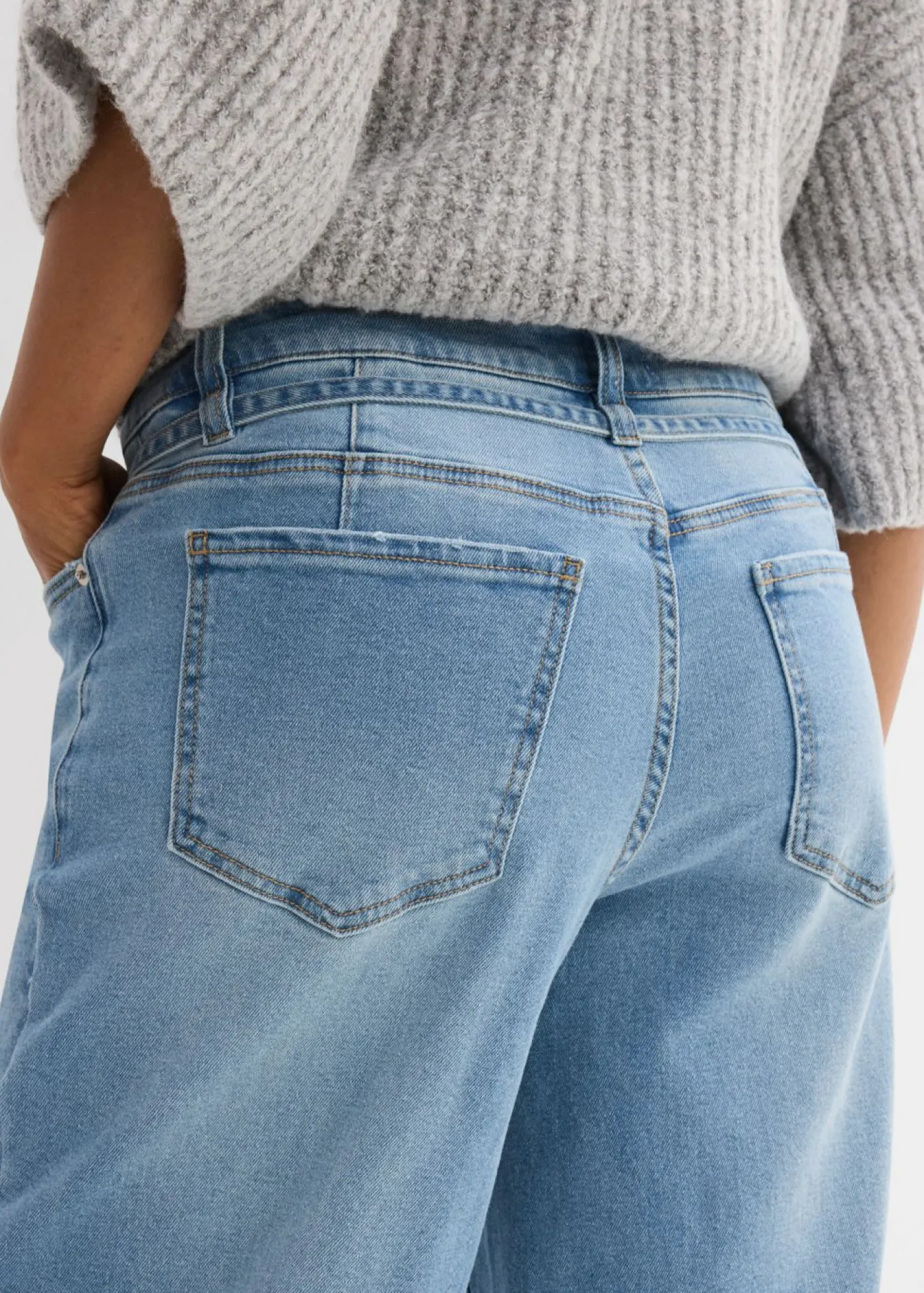 bonprix bonprix Vaqueros de pernera ancha, mid waist azul claro denim usado Online