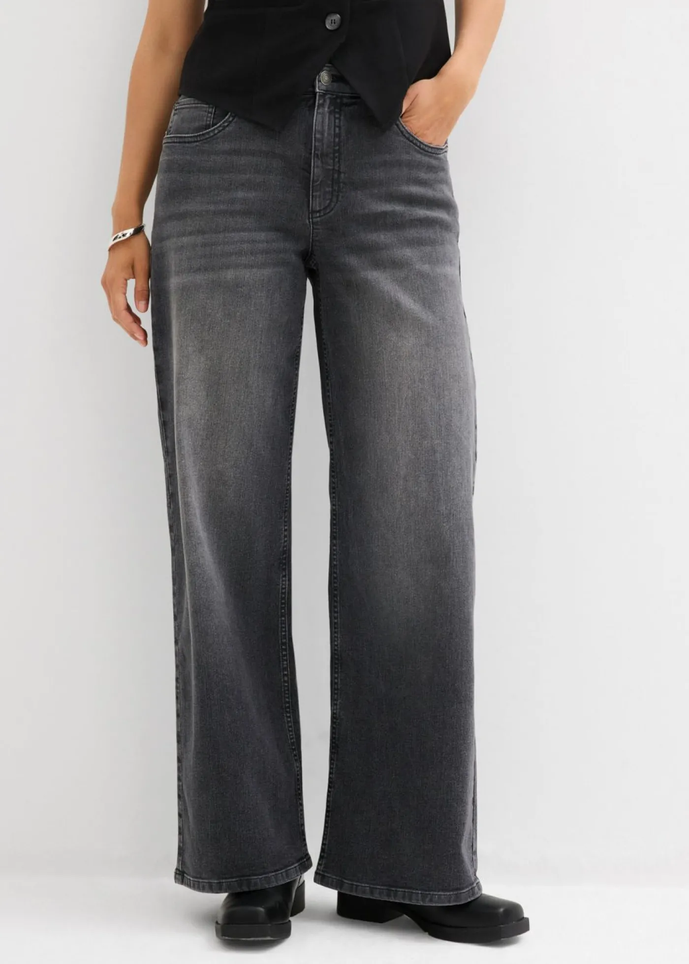 bonprix bonprix Vaqueros de pernera ancha, high waist Denim negro desgastado New
