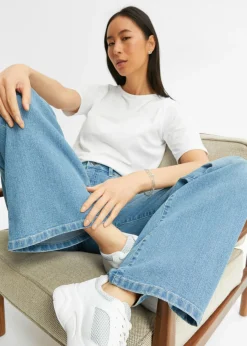 bonprix bonprix Vaqueros de pernera ancha, mid waist, elástico azul claro denim Online